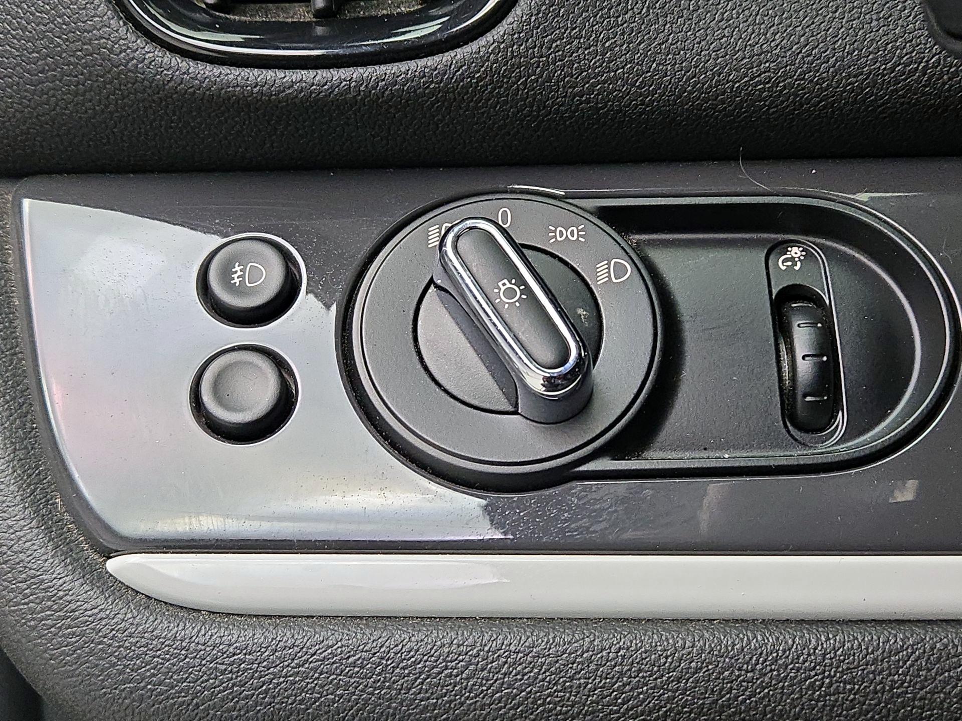 Thumbnail: 2020 MINI Cooper Countryman - 13