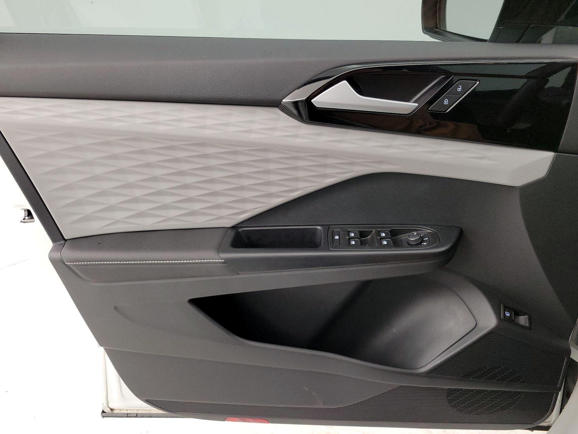 Thumbnail: 2024 Volkswagen Taos - 12