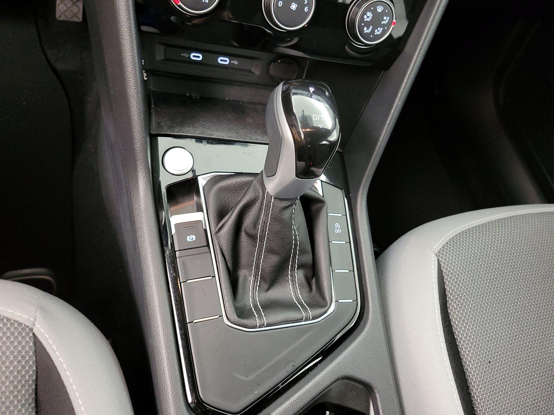 Thumbnail: 2024 Volkswagen Taos - 17