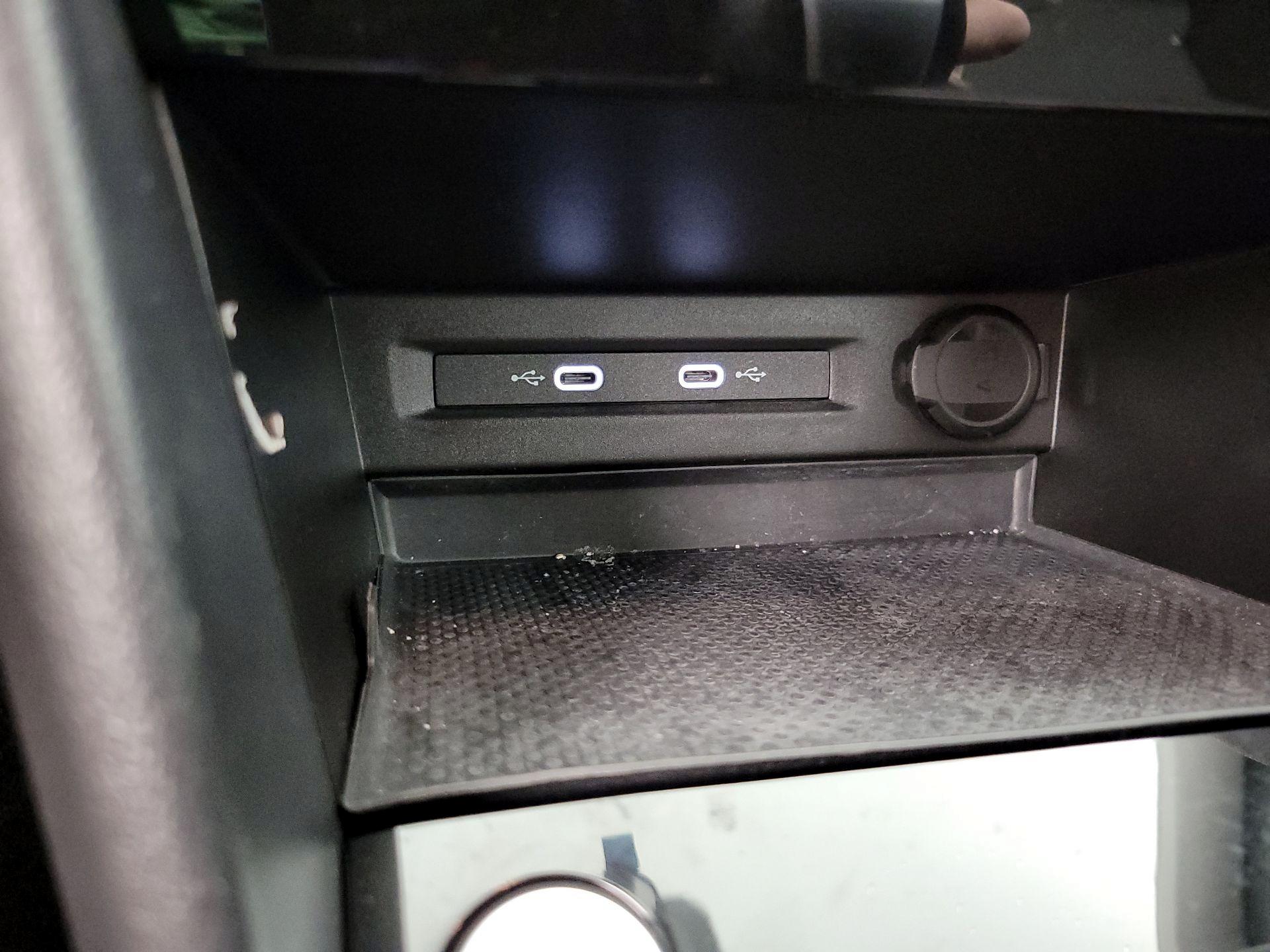 Thumbnail: 2024 Volkswagen Taos - 18