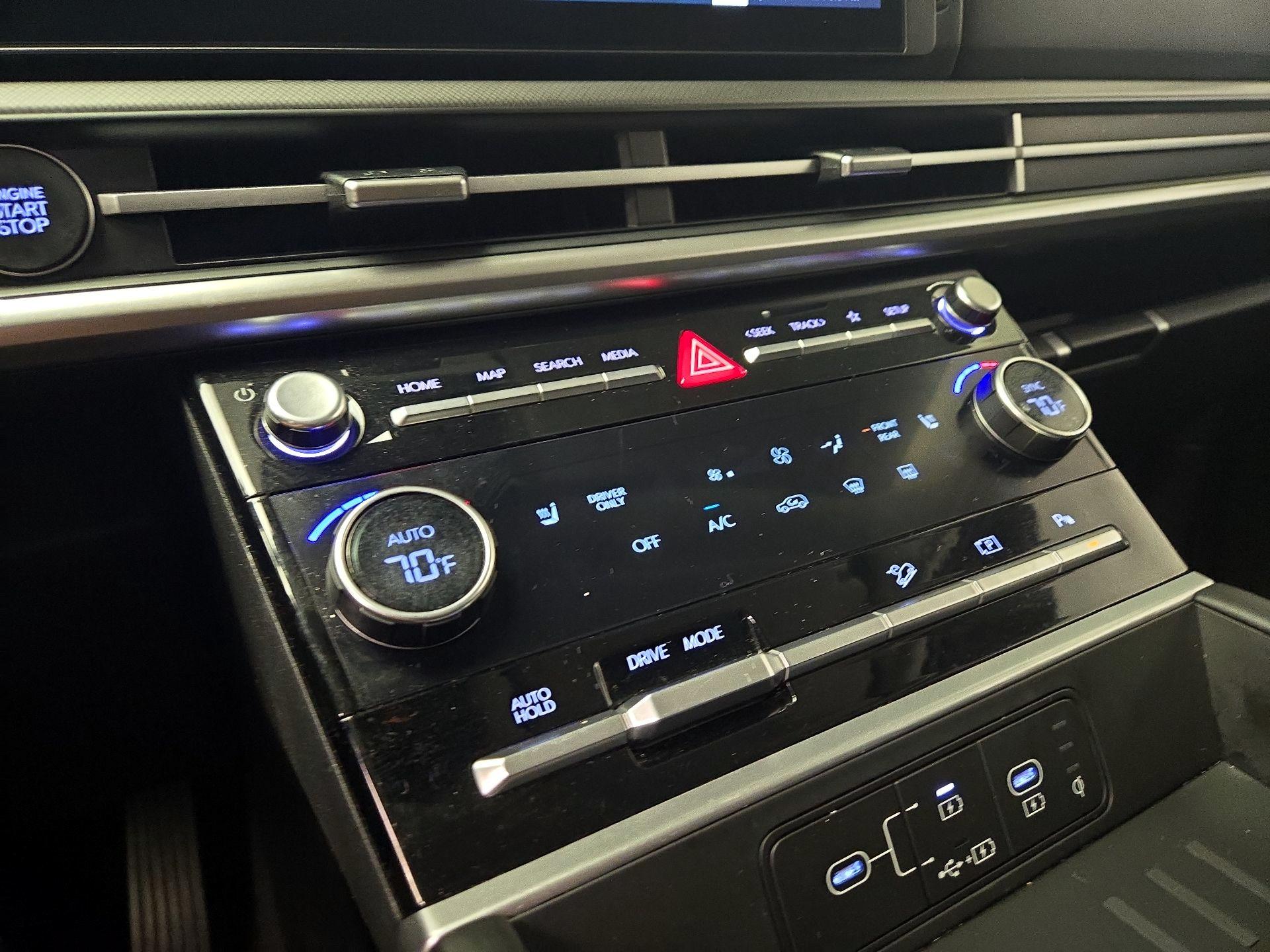 Thumbnail: 2025 Hyundai Santa Fe - 16