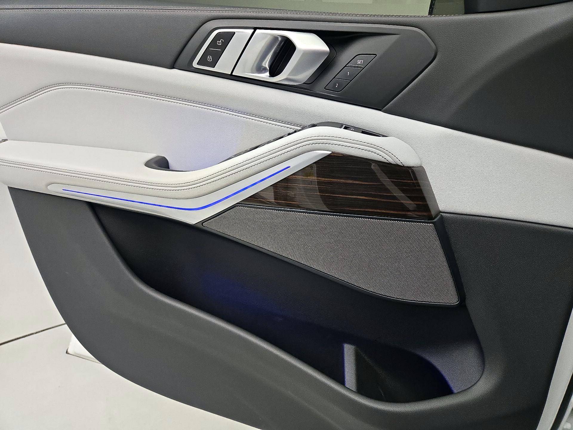Thumbnail: 2024 BMW X5 - 12