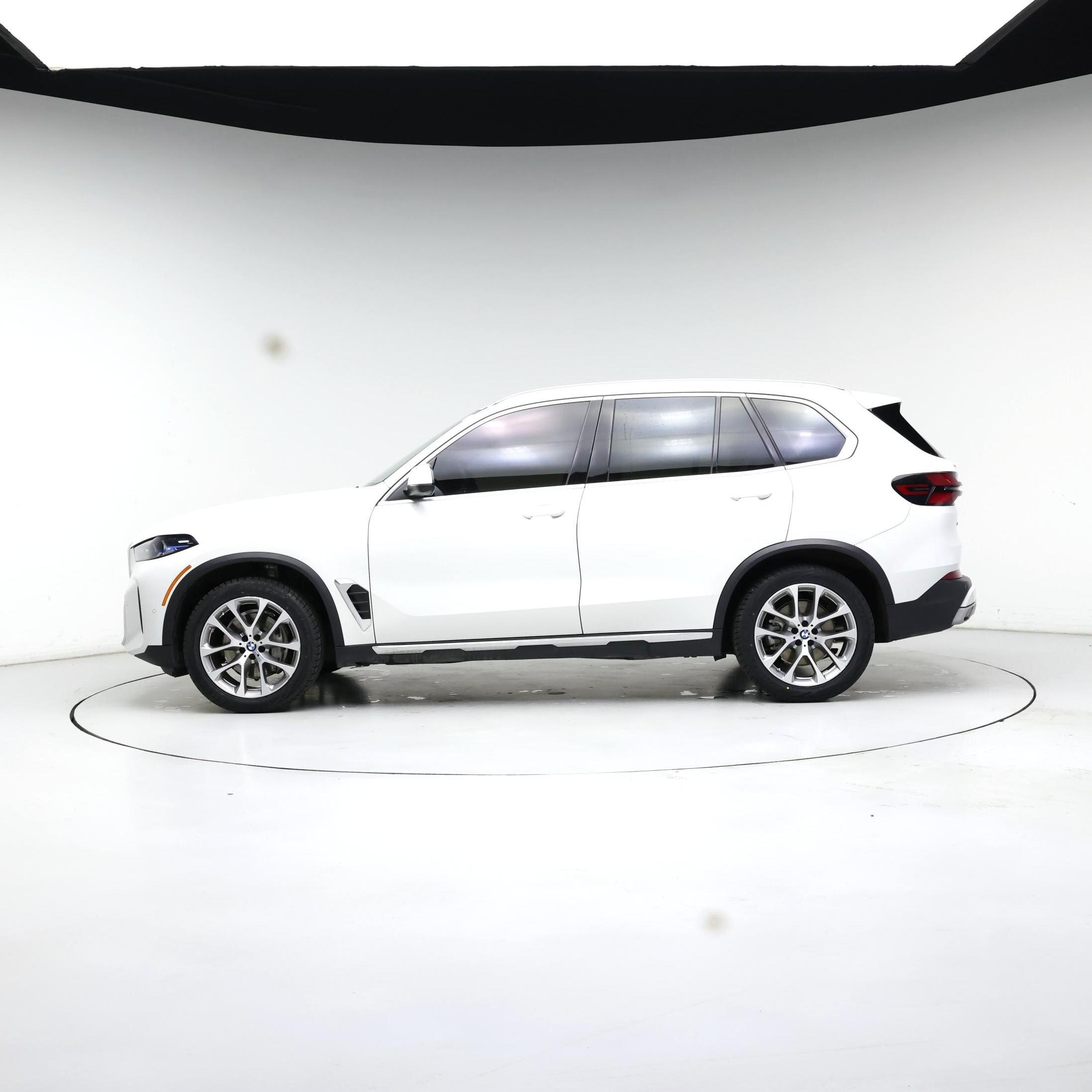 Thumbnail: 2024 BMW X5 - 3