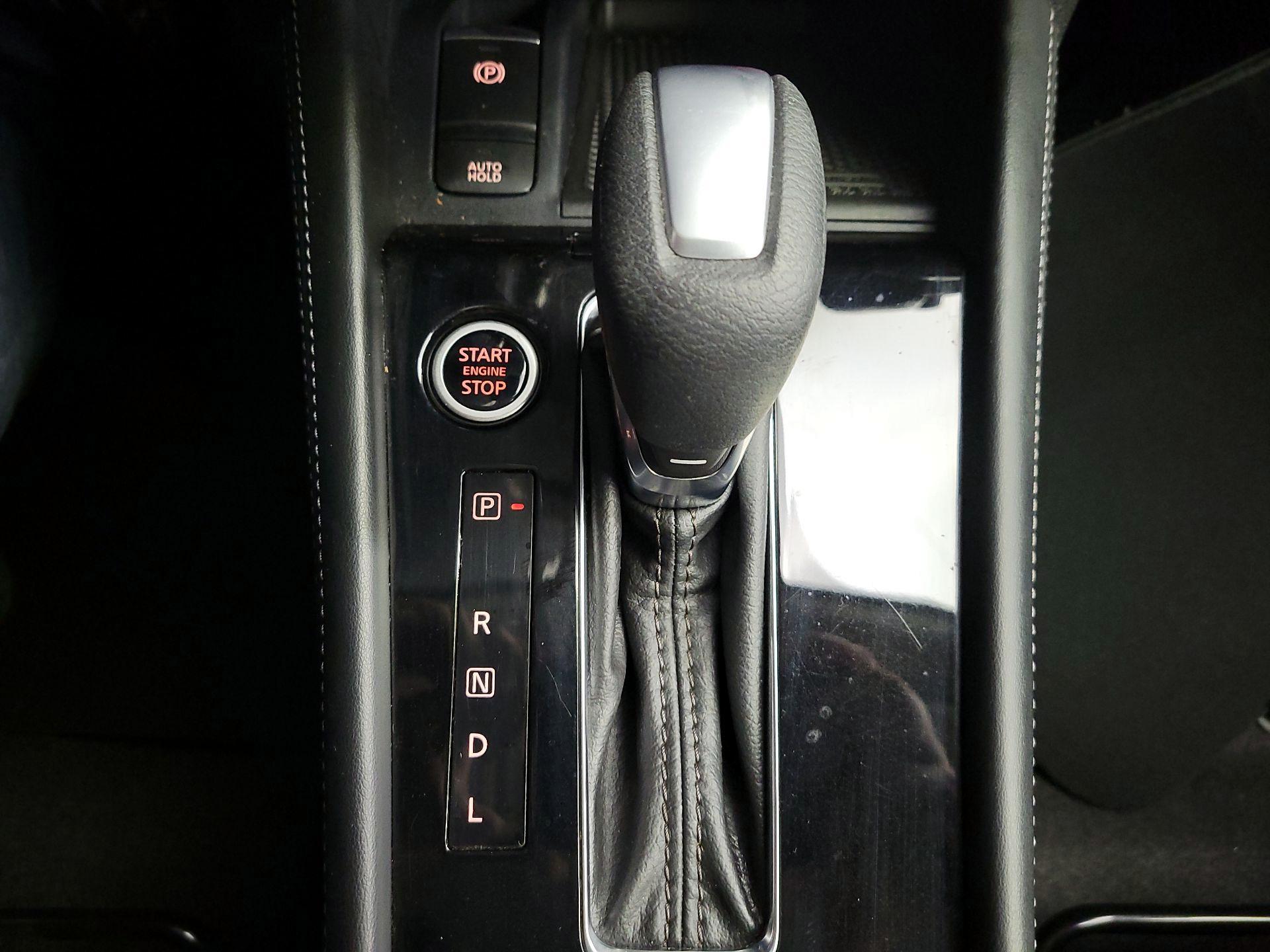 Thumbnail: 2023 Nissan Kicks - 17