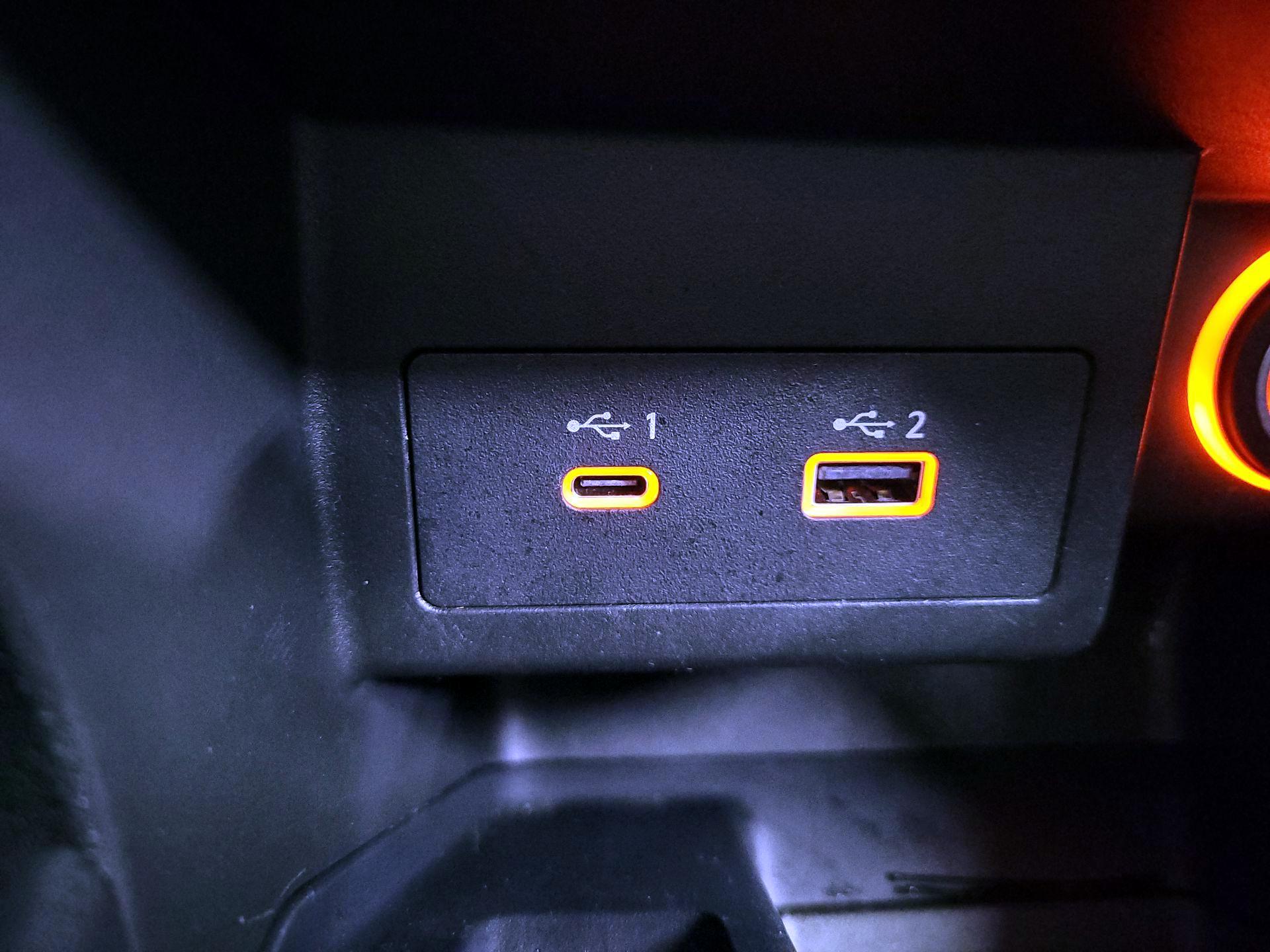 Thumbnail: 2023 Nissan Kicks - 18