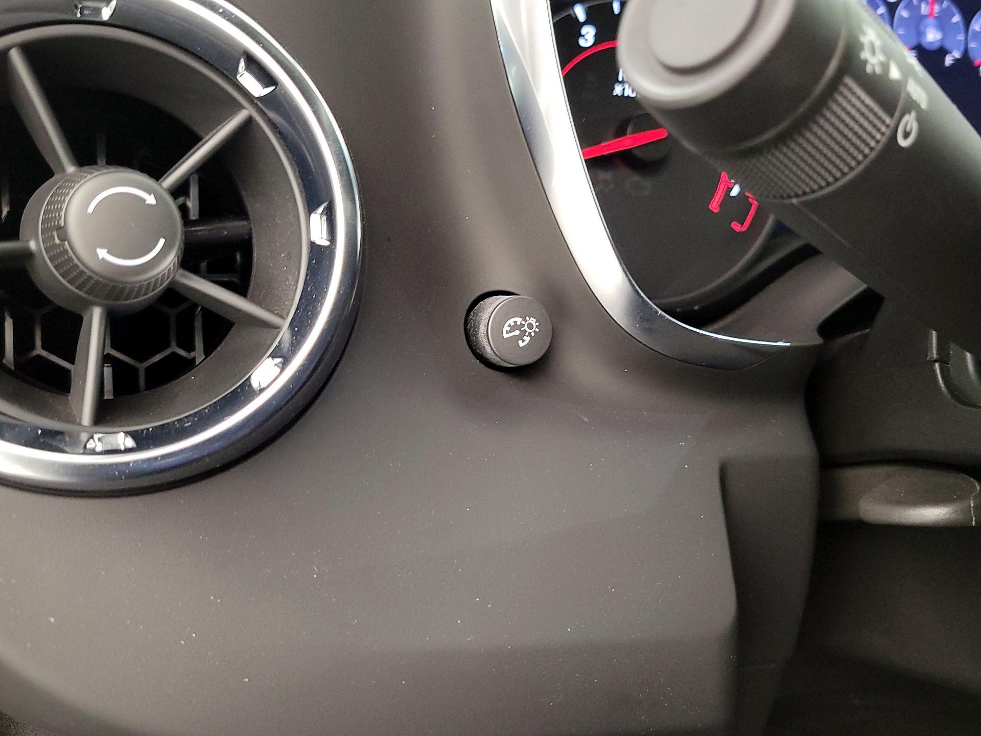 Thumbnail: 2022 Chevrolet Camaro - 13