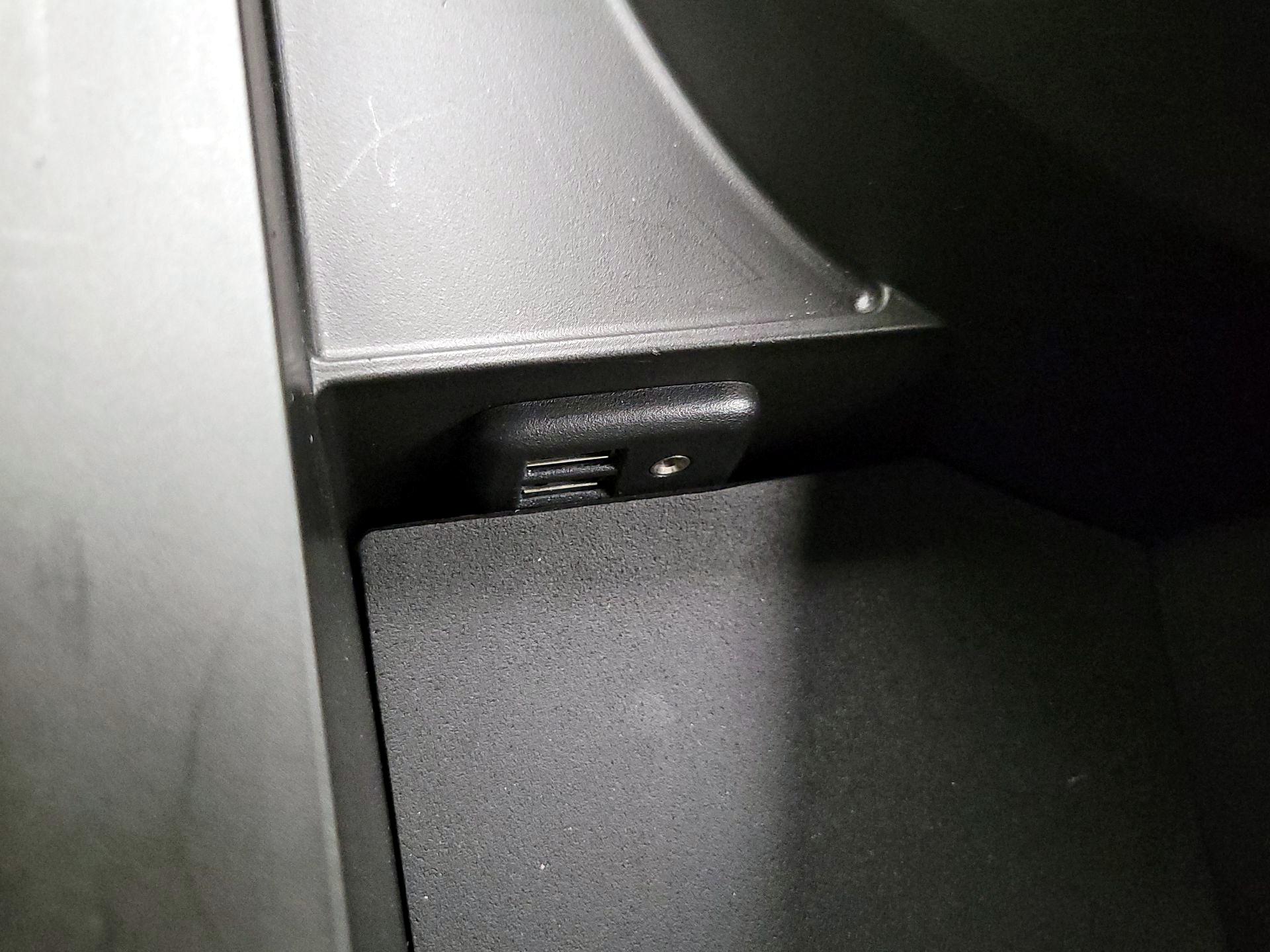 Thumbnail: 2022 Chevrolet Camaro - 18