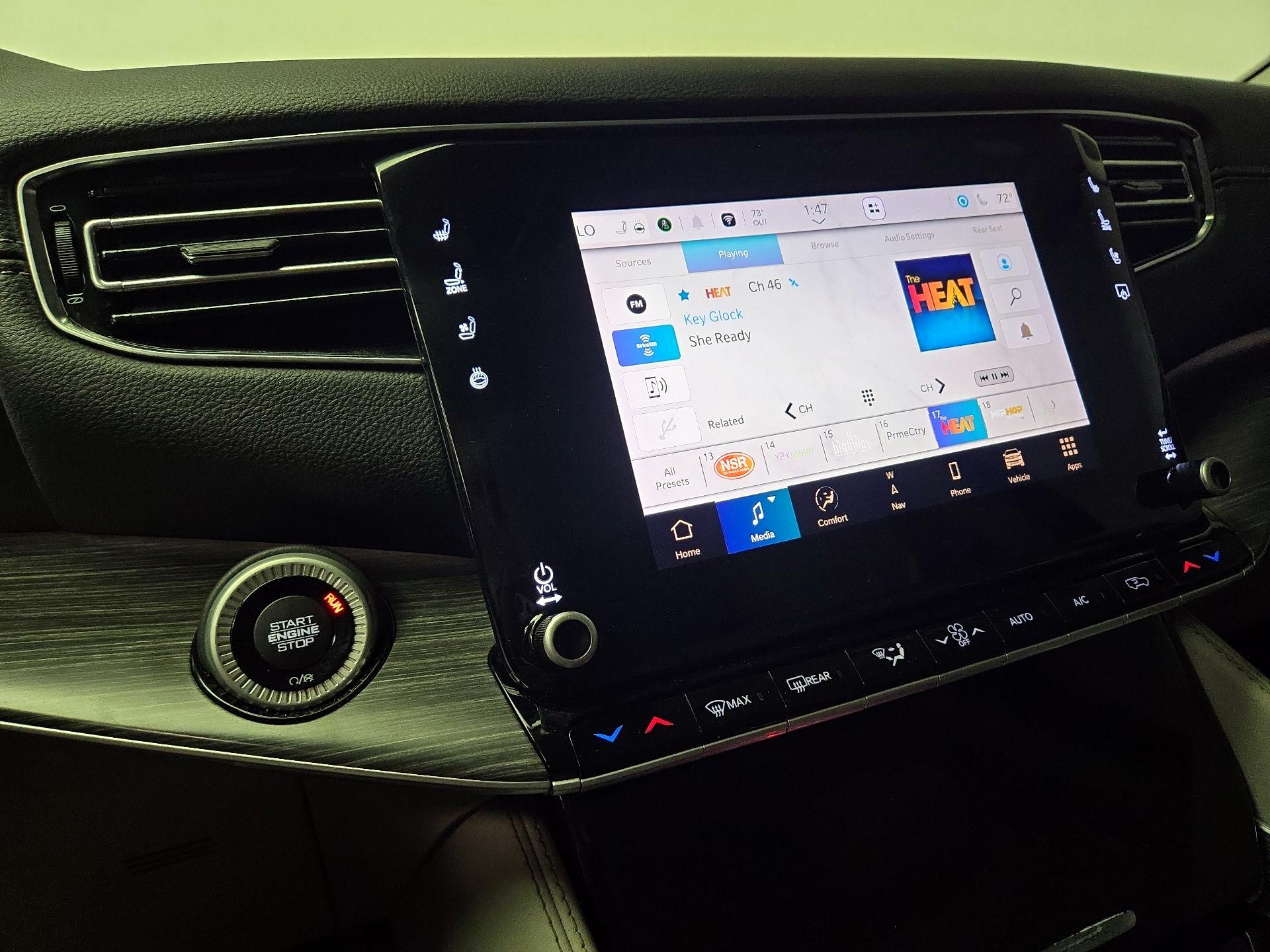 Thumbnail: 2023 Jeep Wagoneer - 16