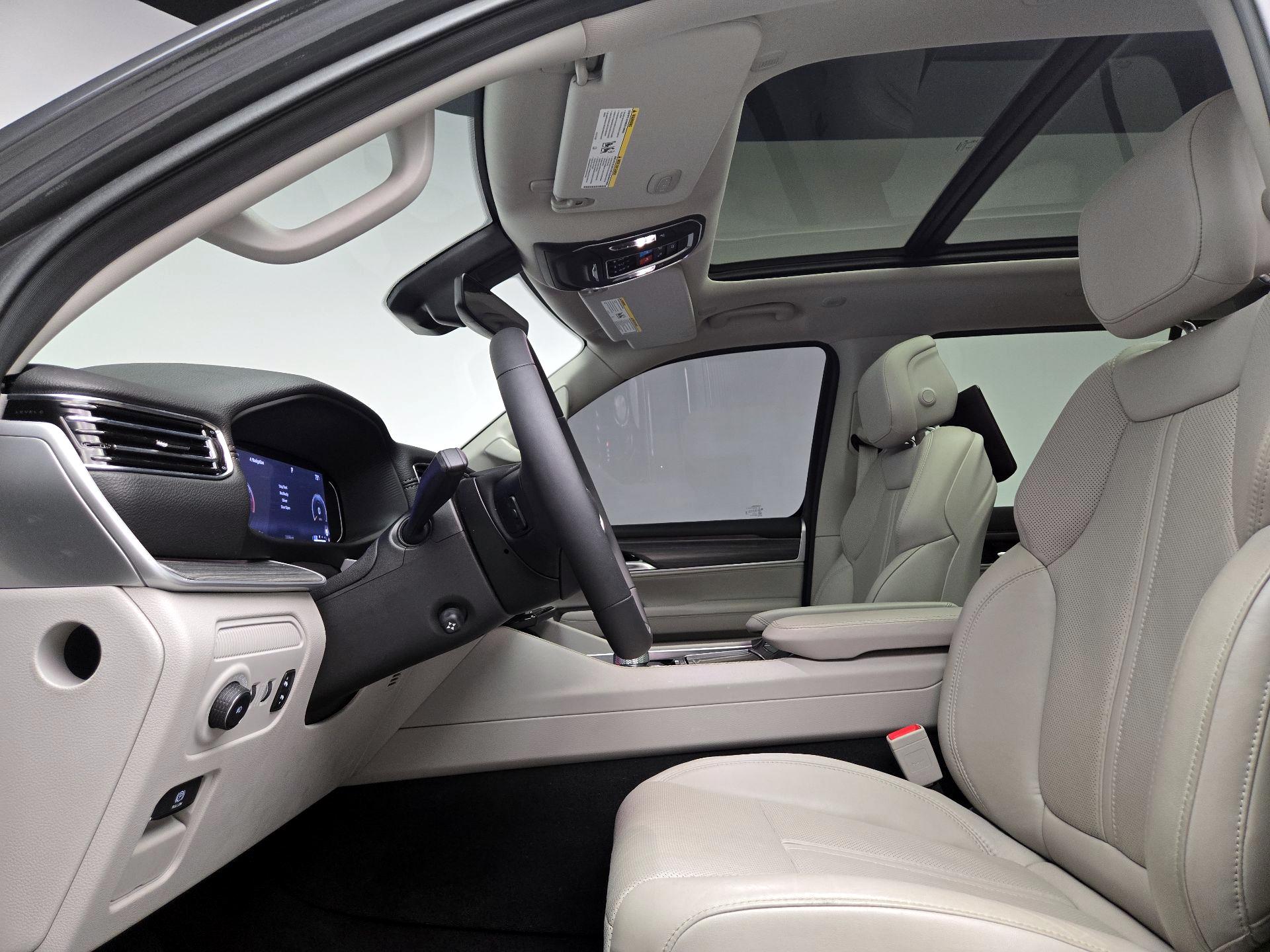 Thumbnail: 2023 Jeep Wagoneer - 20