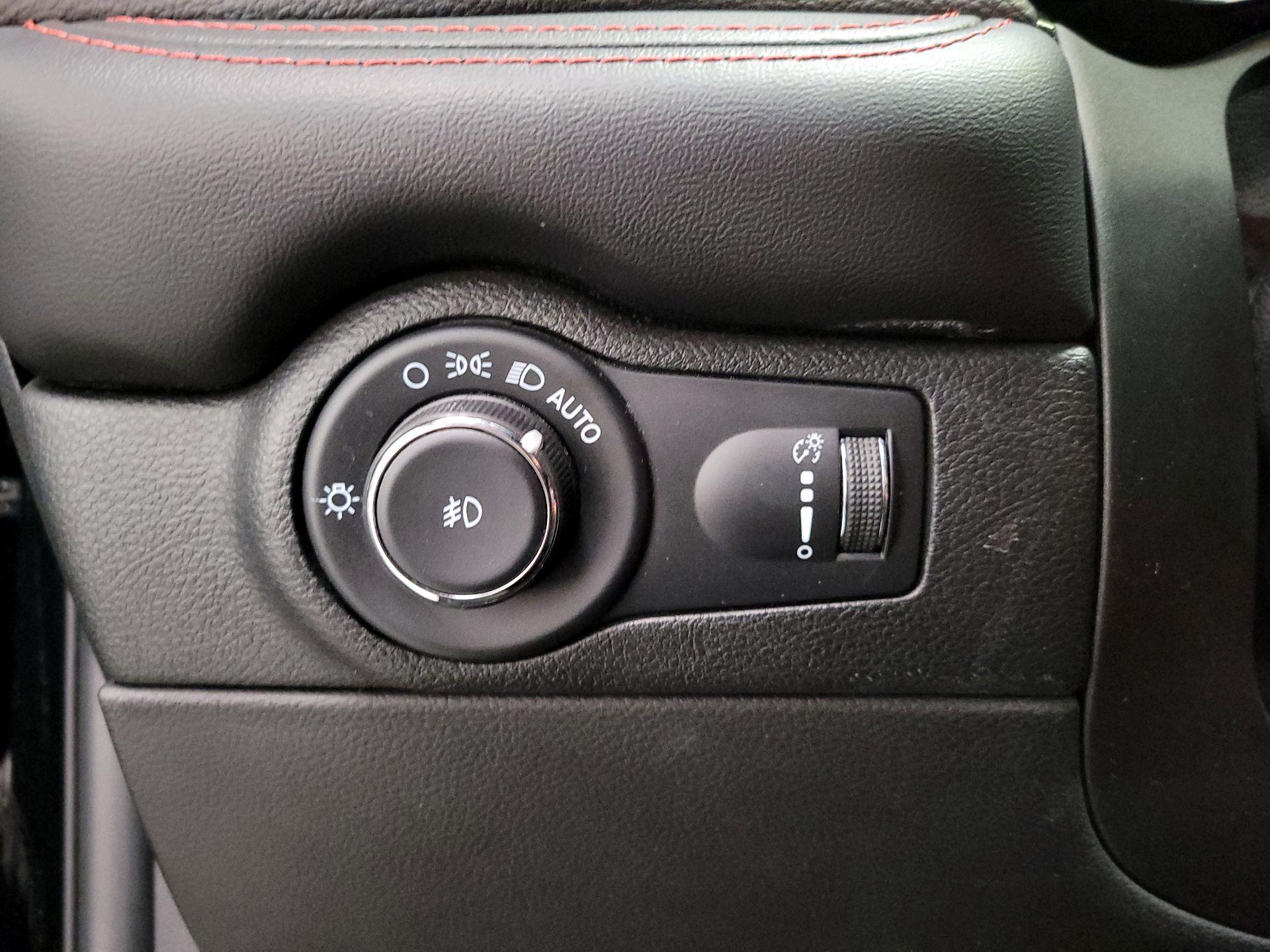 Thumbnail: 2023 Dodge Durango - 13