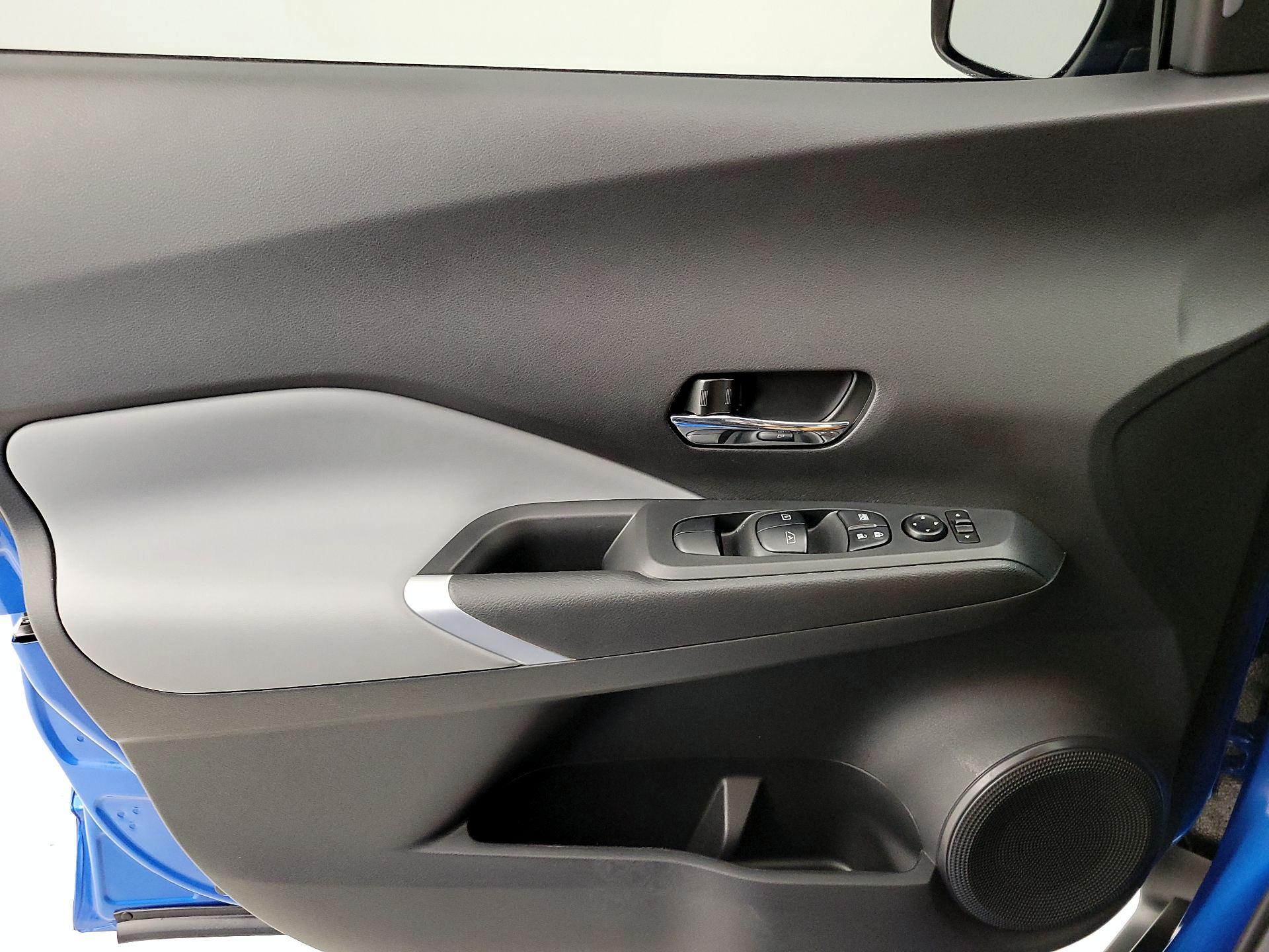 Thumbnail: 2024 Nissan Kicks - 12