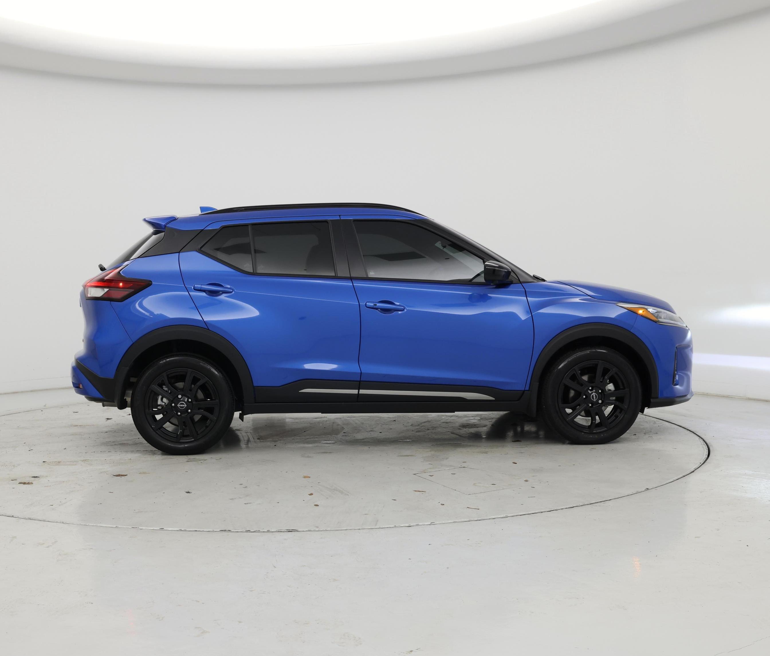 Thumbnail: 2024 Nissan Kicks - 7