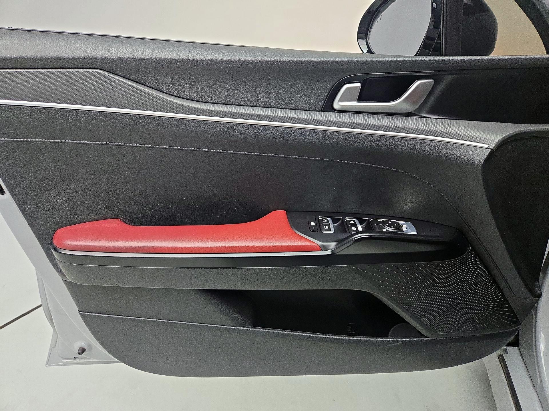 Thumbnail: 2023 Kia K5 - 12