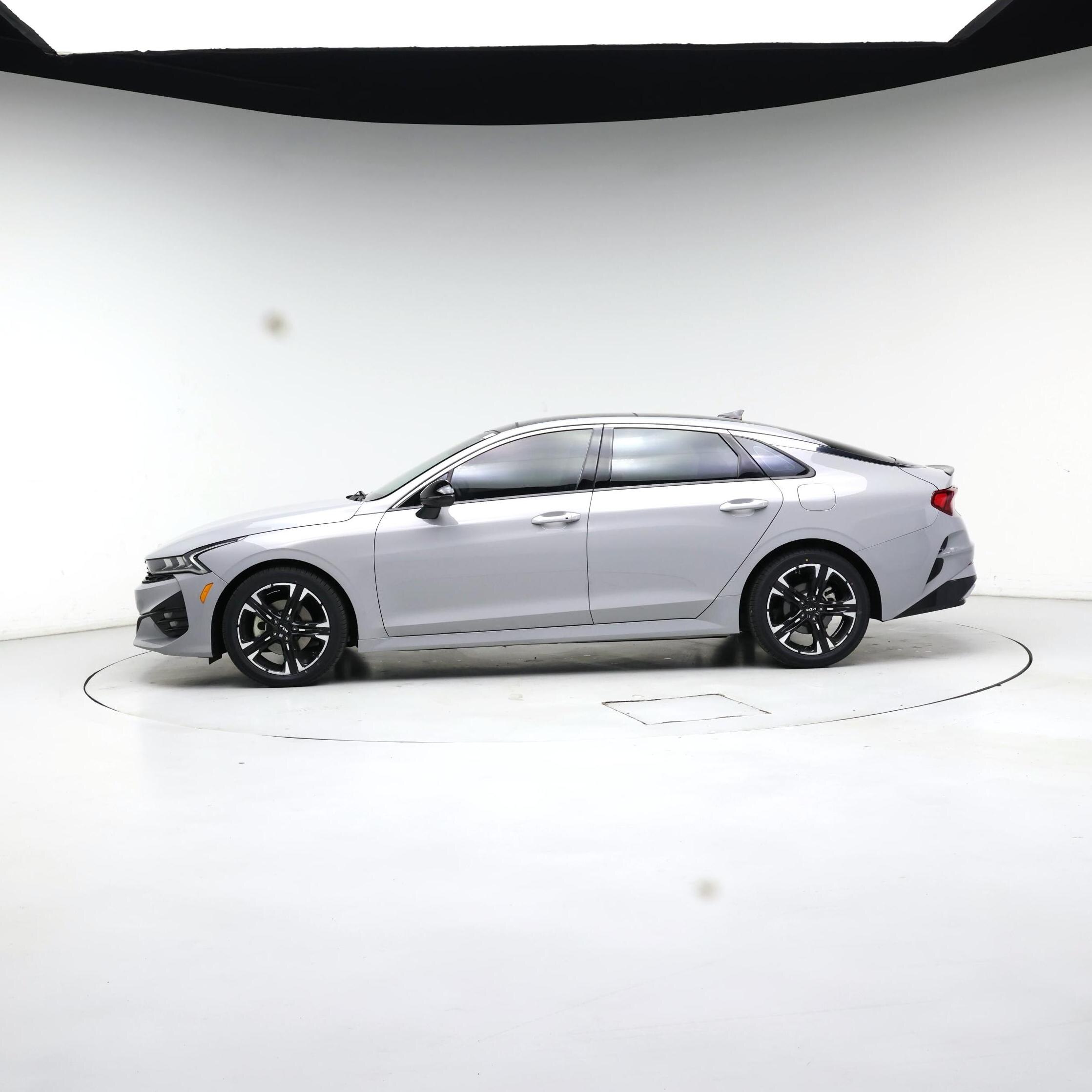 Thumbnail: 2023 Kia K5 - 3