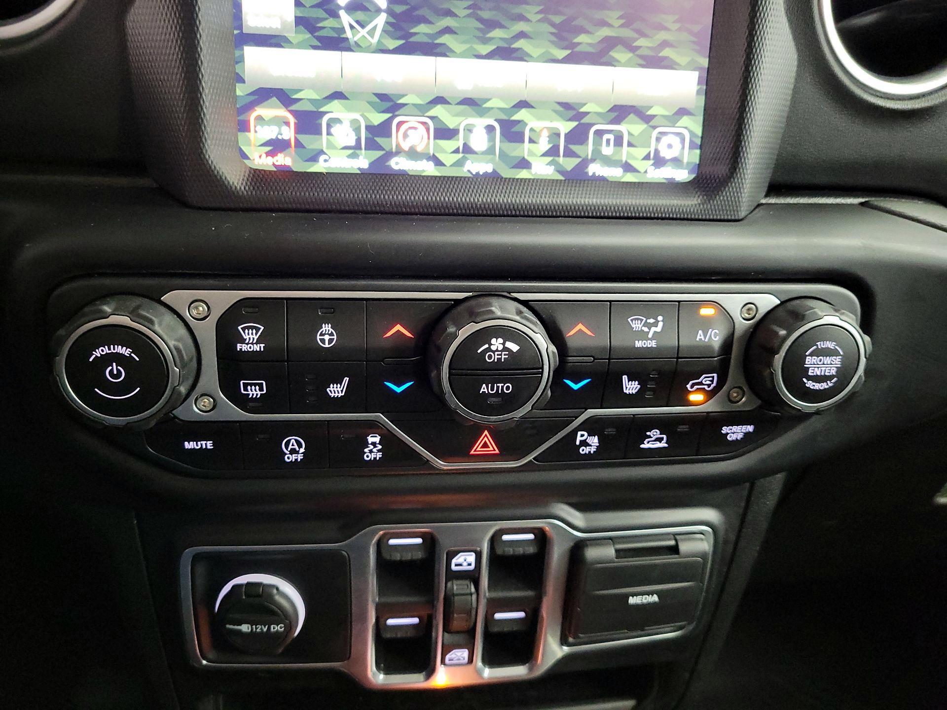 Thumbnail: 2020 Jeep Gladiator - 17