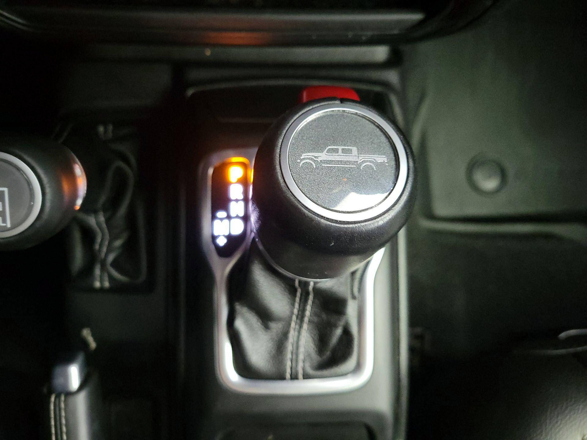 Thumbnail: 2020 Jeep Gladiator - 18