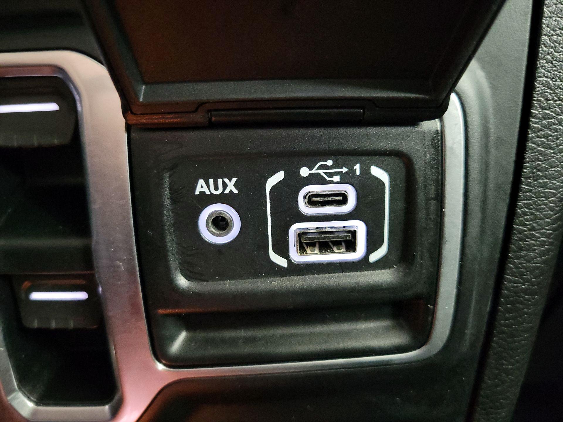 Thumbnail: 2020 Jeep Gladiator - 19