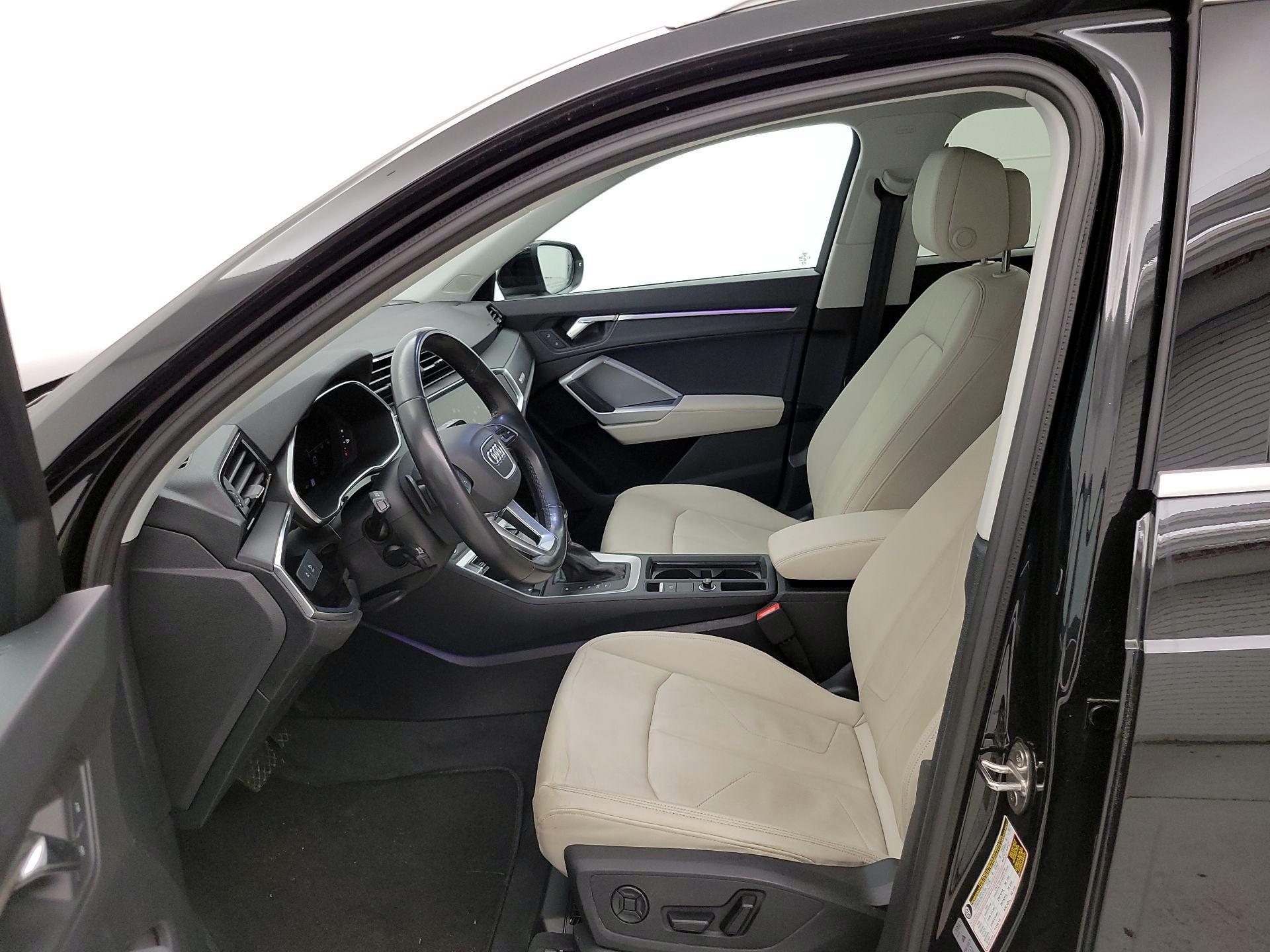 Thumbnail: 2024 Audi Q3 - 11