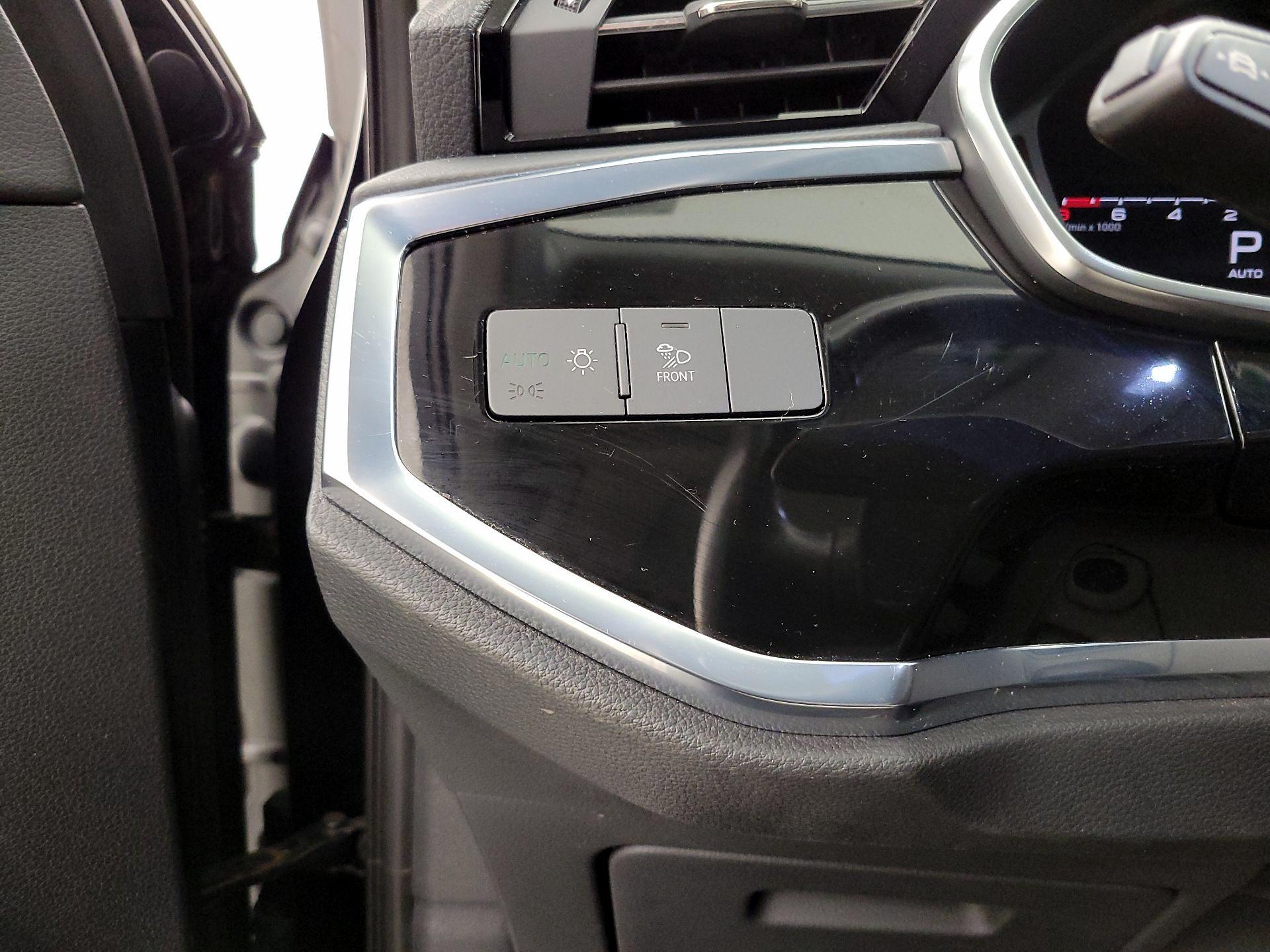 Thumbnail: 2024 Audi Q3 - 13