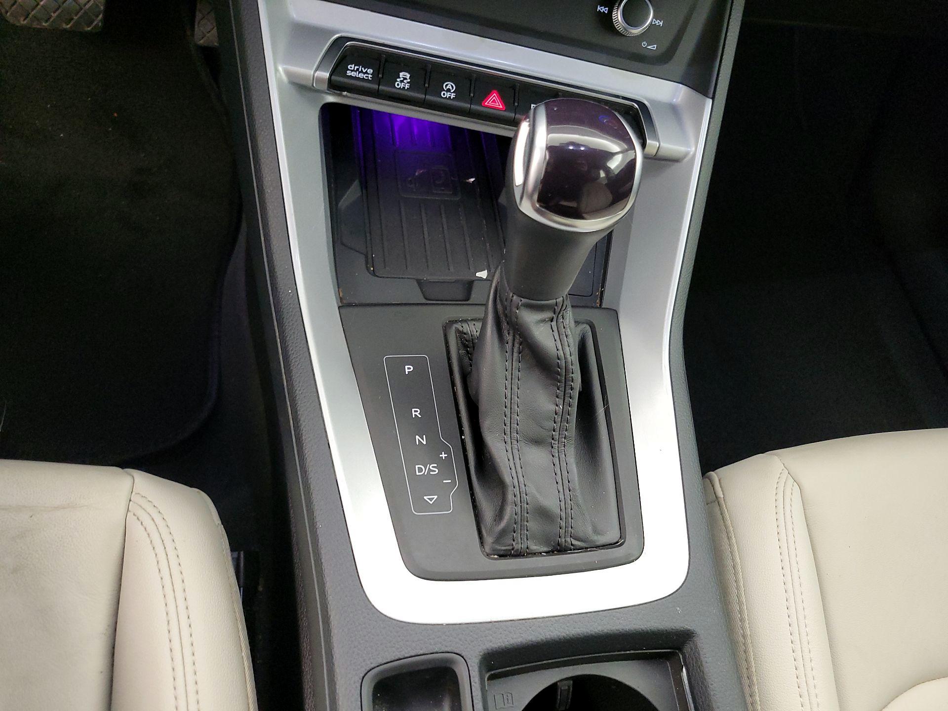 Thumbnail: 2024 Audi Q3 - 18