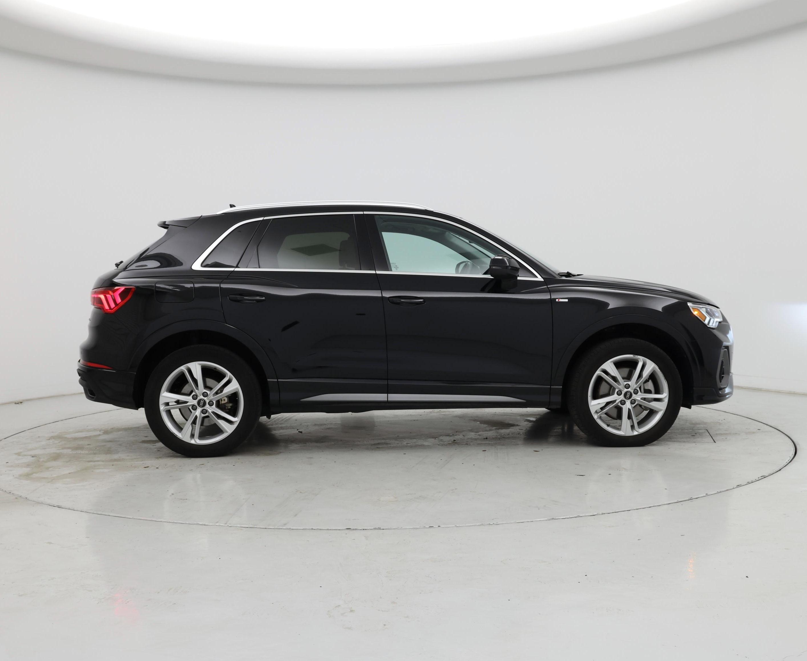 Thumbnail: 2024 Audi Q3 - 7