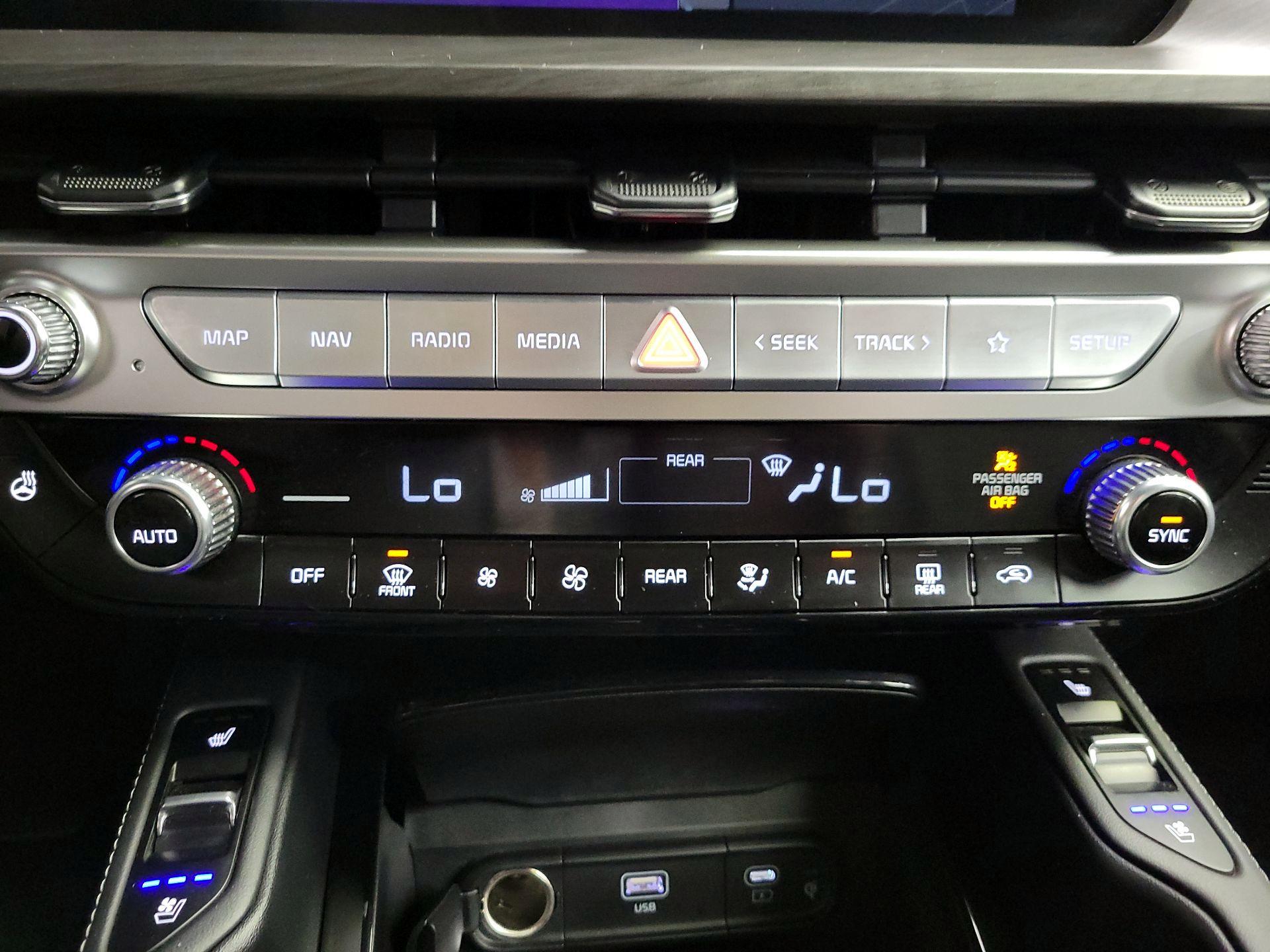 Thumbnail: 2023 Kia Telluride - 17