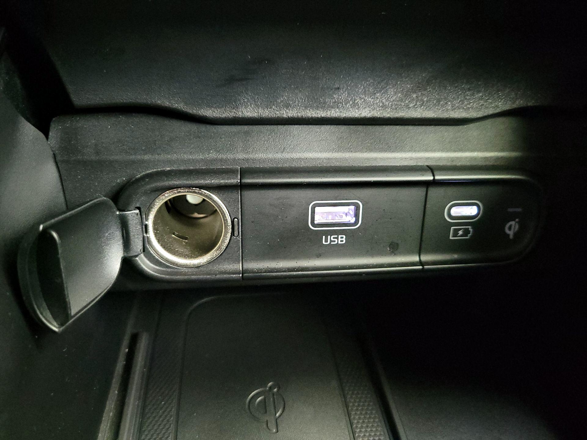 Thumbnail: 2023 Kia Telluride - 19