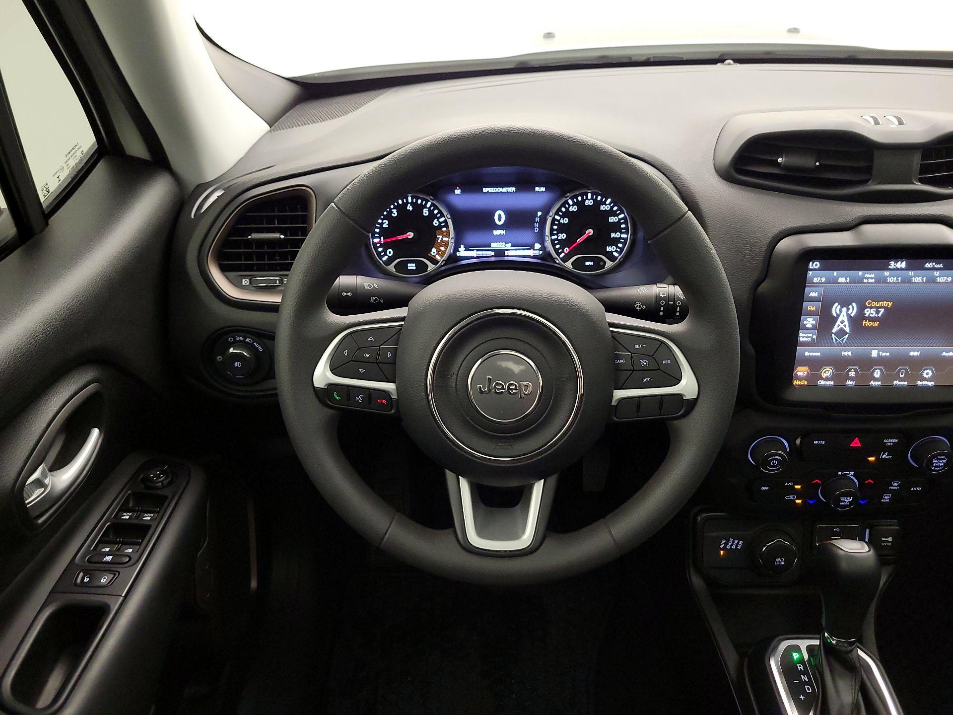 Thumbnail: 2023 Jeep Renegade - 10