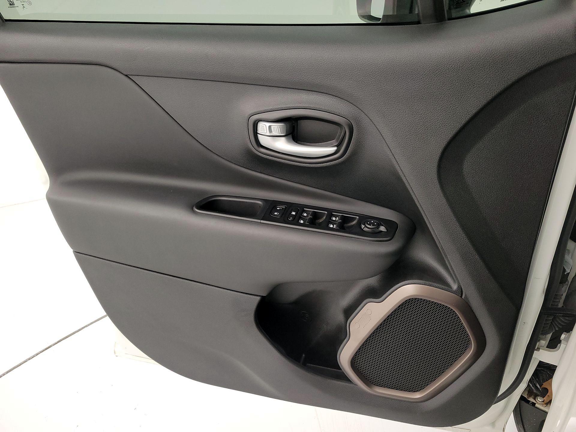 Thumbnail: 2023 Jeep Renegade - 12