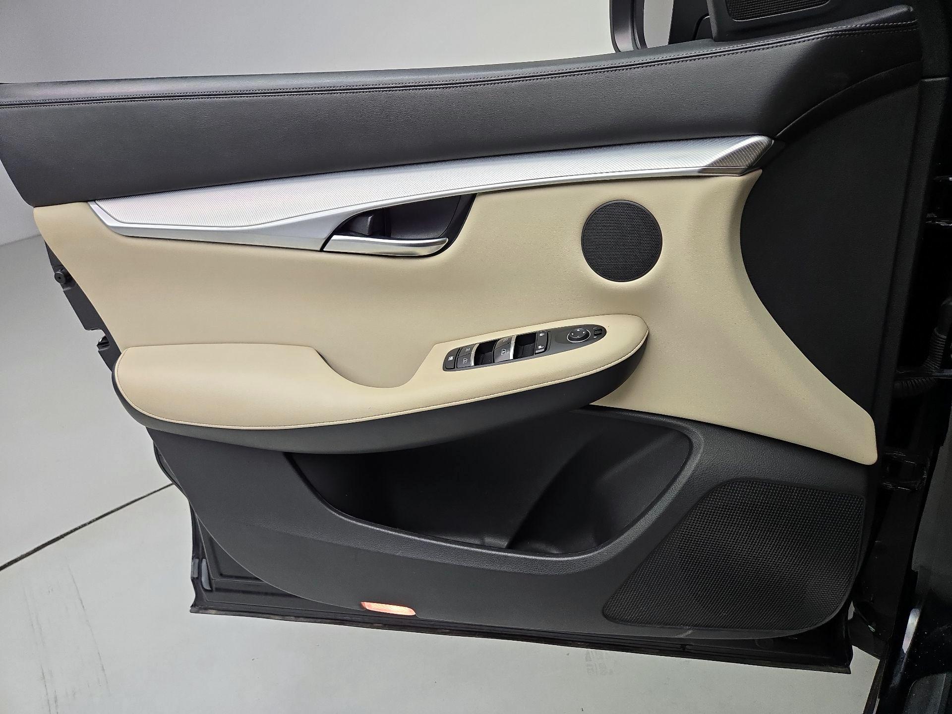 Thumbnail: 2019 INFINITI QX50 - 12