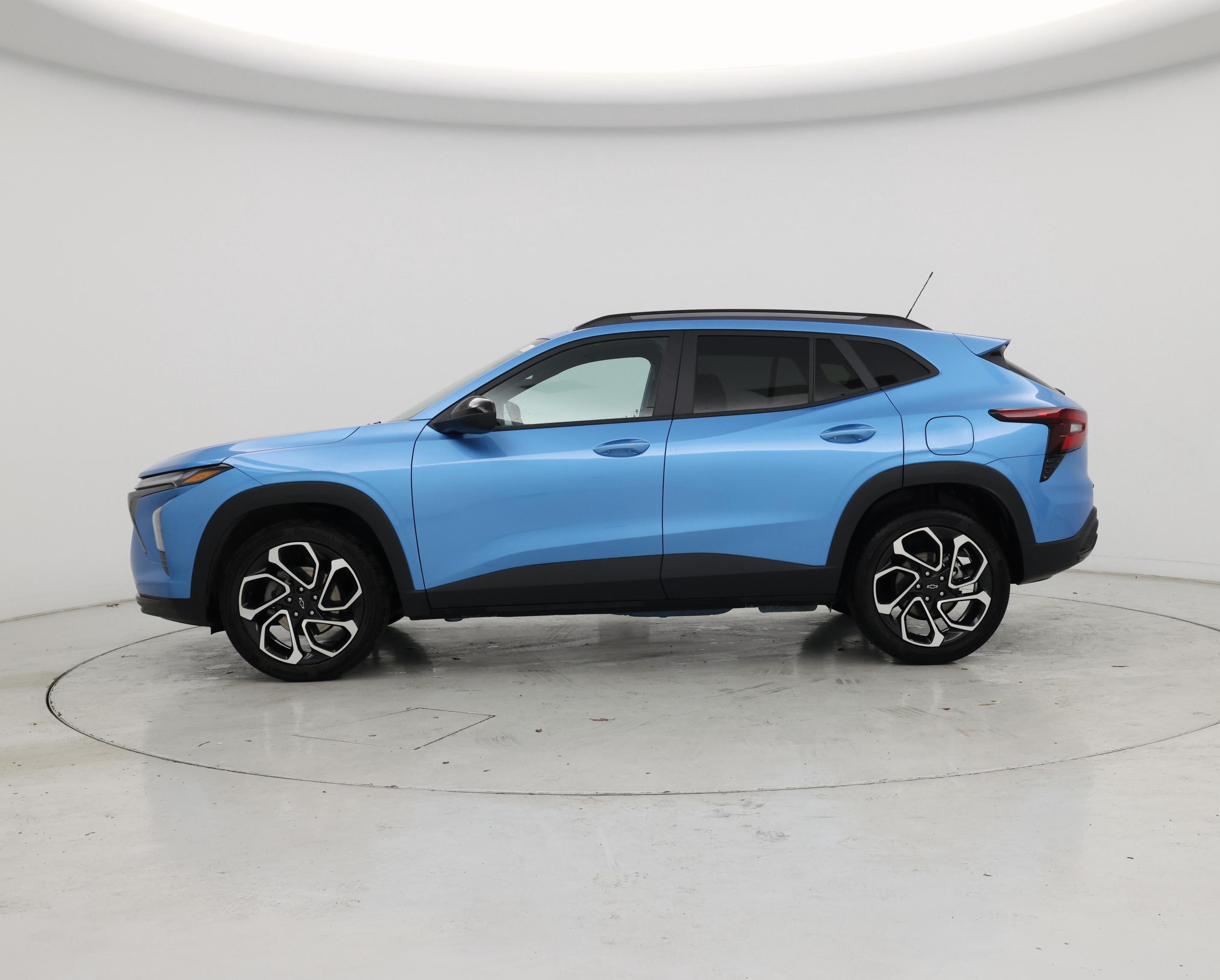 Thumbnail: 2025 Chevrolet Trax - 3