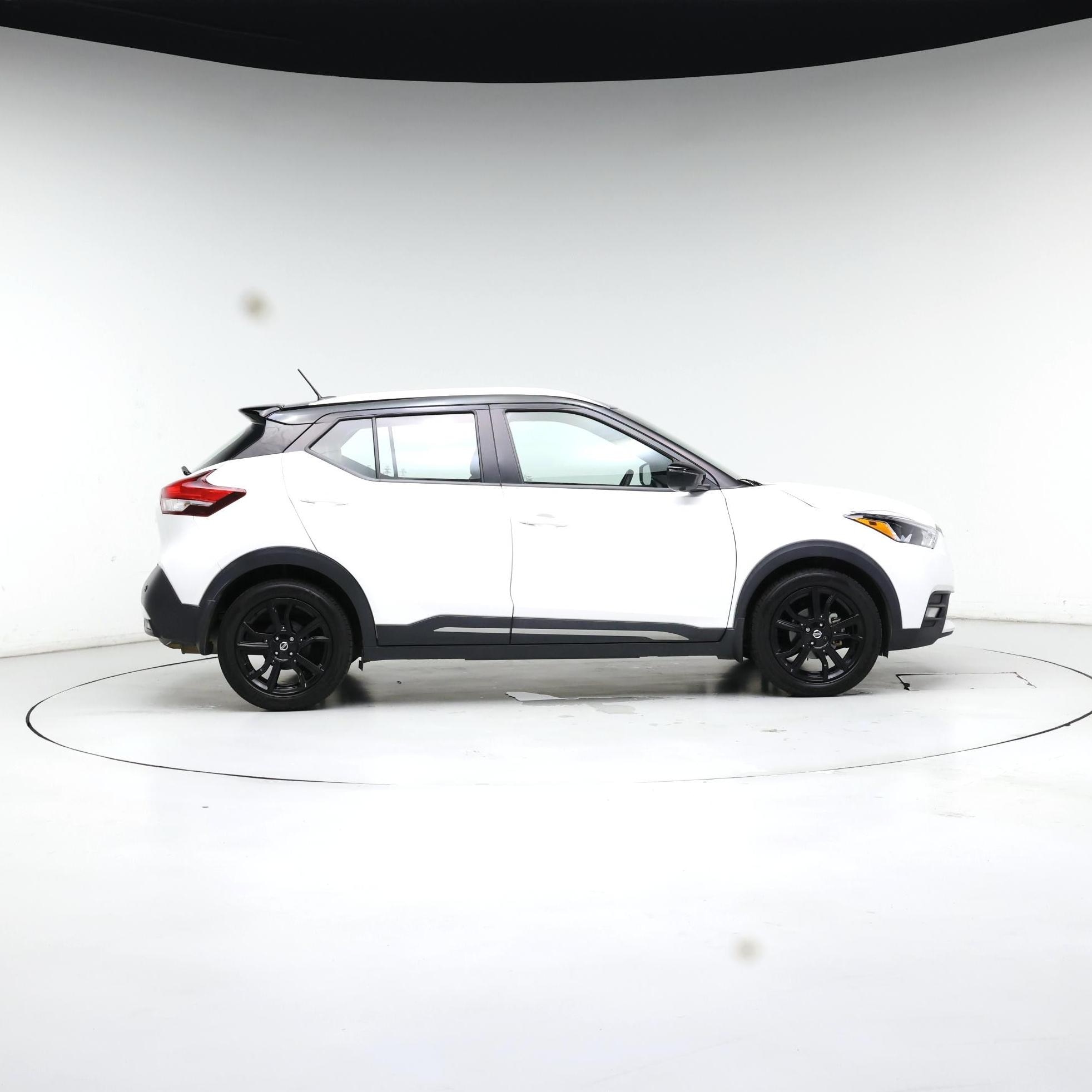 Thumbnail: 2020 Nissan Kicks - 7