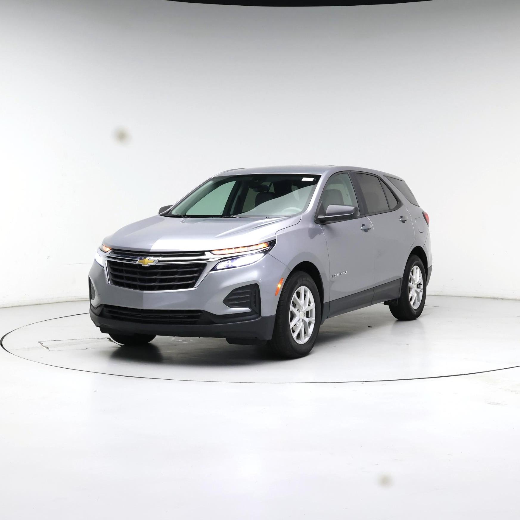 Thumbnail: 2023 Chevrolet Equinox - 4