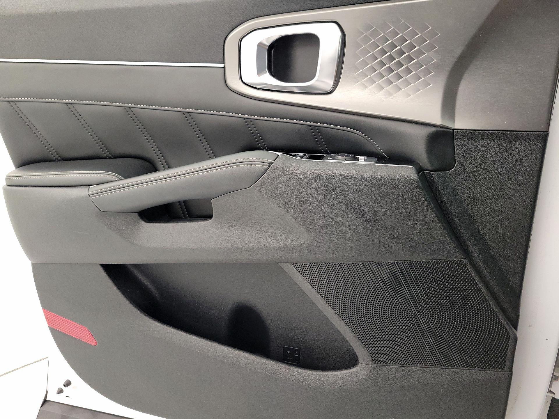 Thumbnail: 2021 Kia Sorento - 12