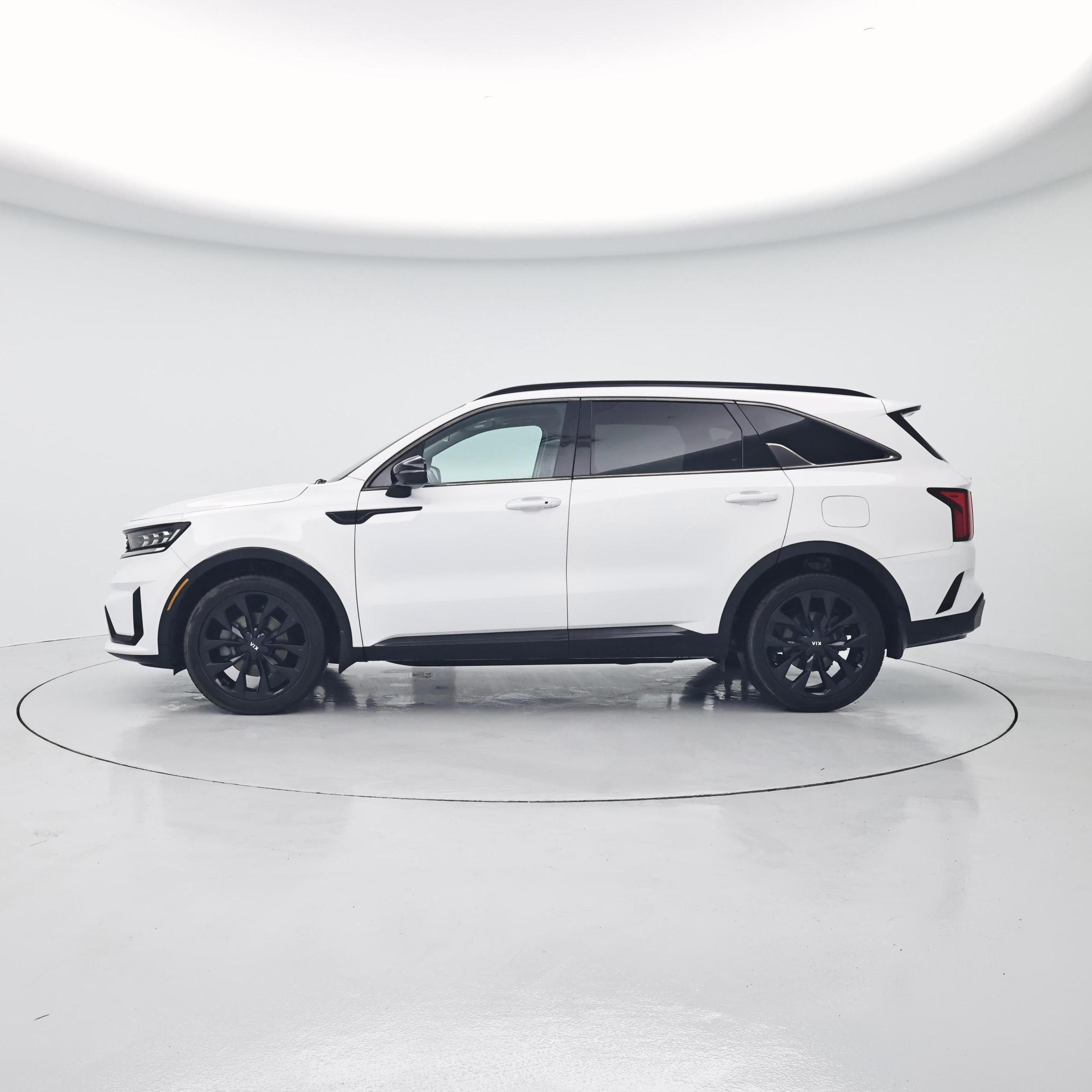 Thumbnail: 2021 Kia Sorento - 3
