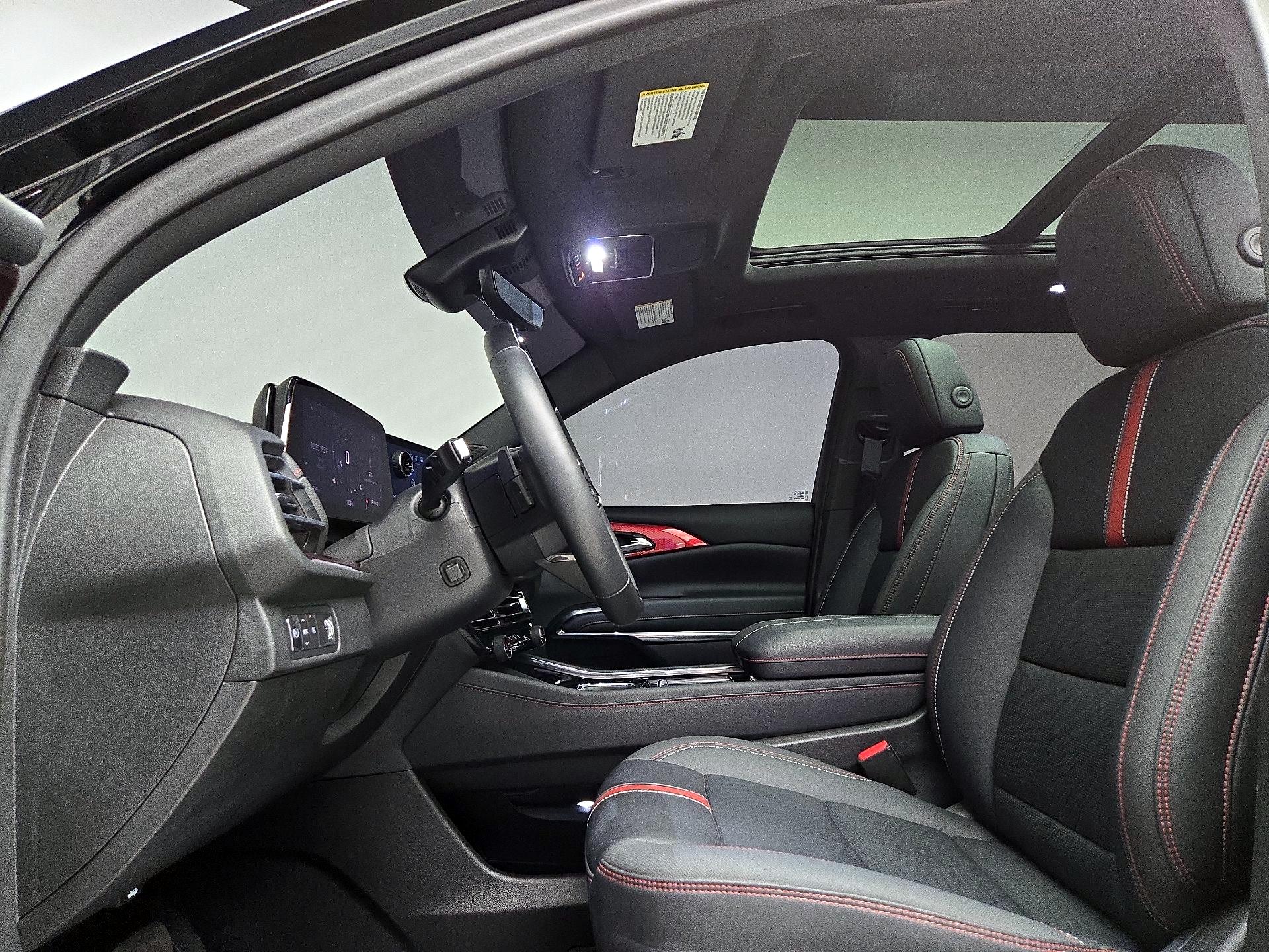 Thumbnail: 2024 Chevrolet Traverse - 20