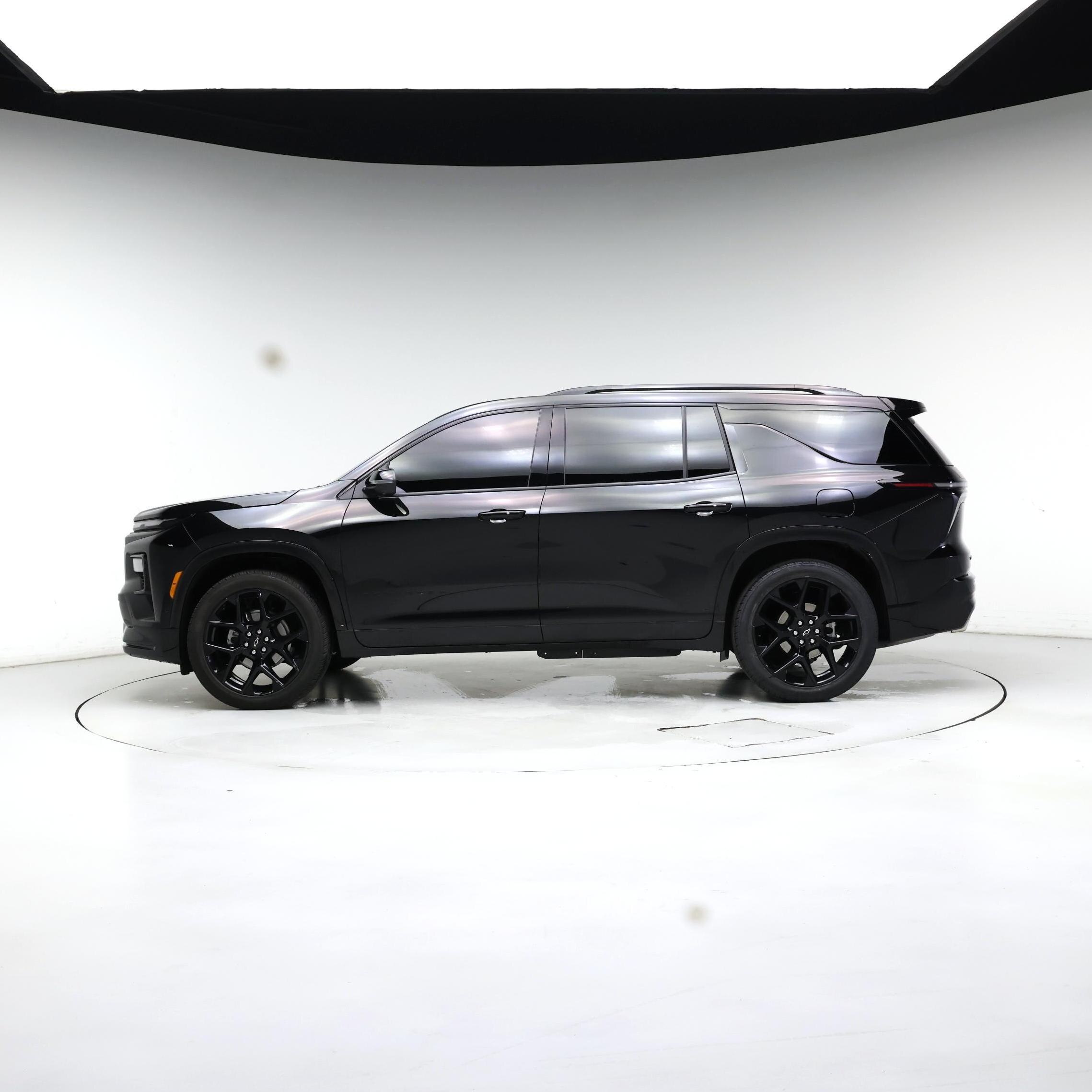 Thumbnail: 2024 Chevrolet Traverse - 3