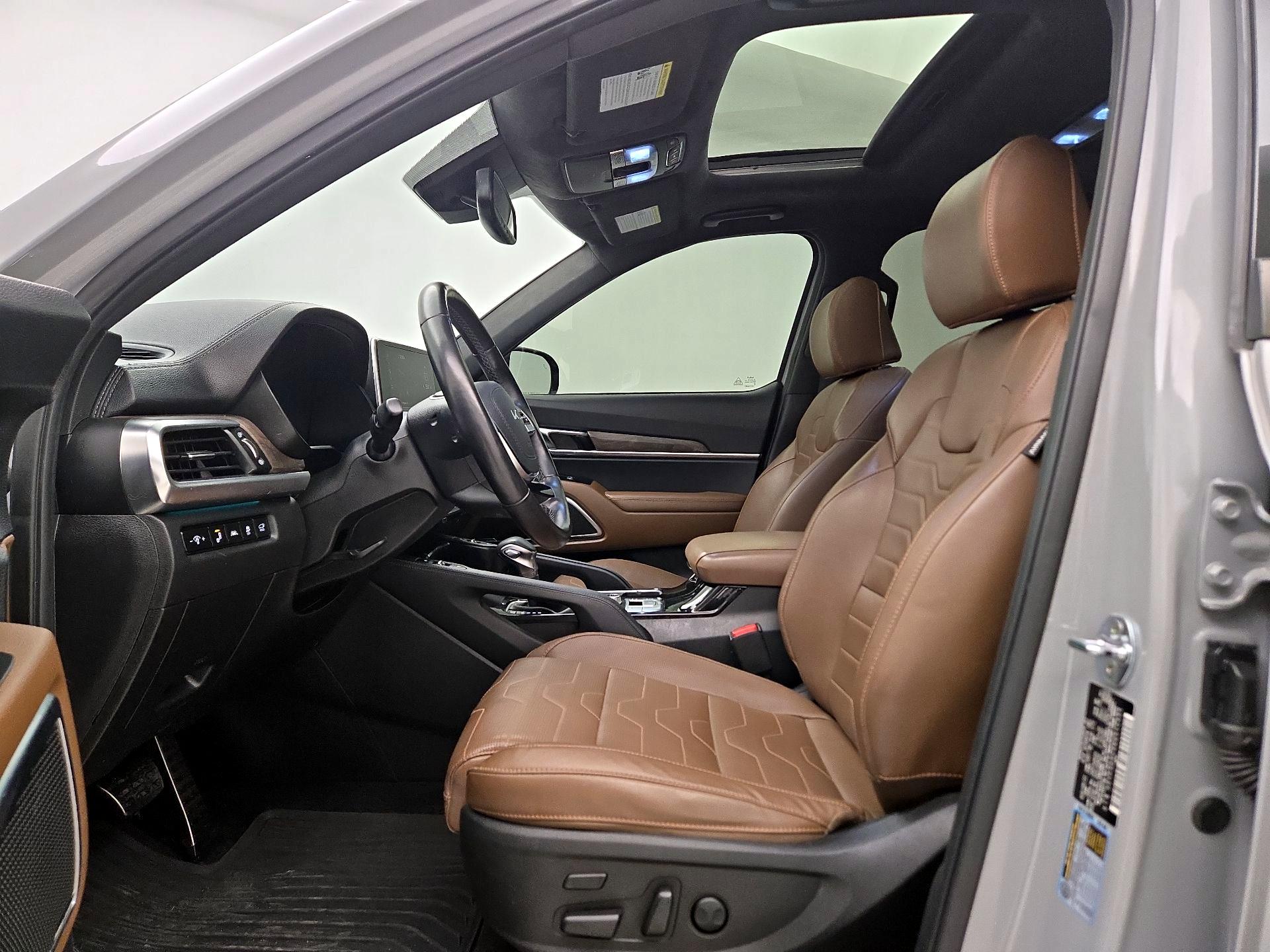 Thumbnail: 2022 Kia Telluride - 11