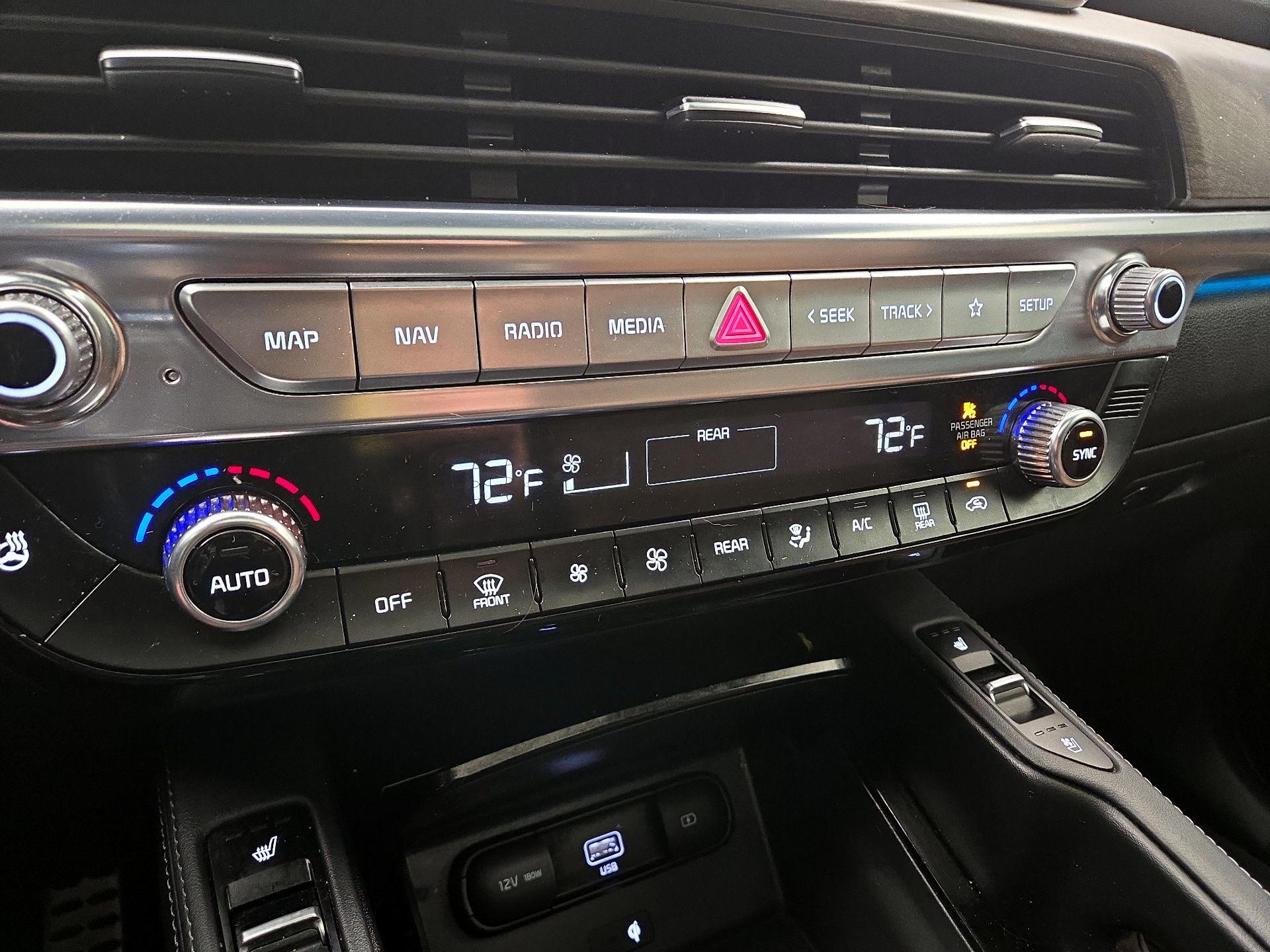 Thumbnail: 2022 Kia Telluride - 17