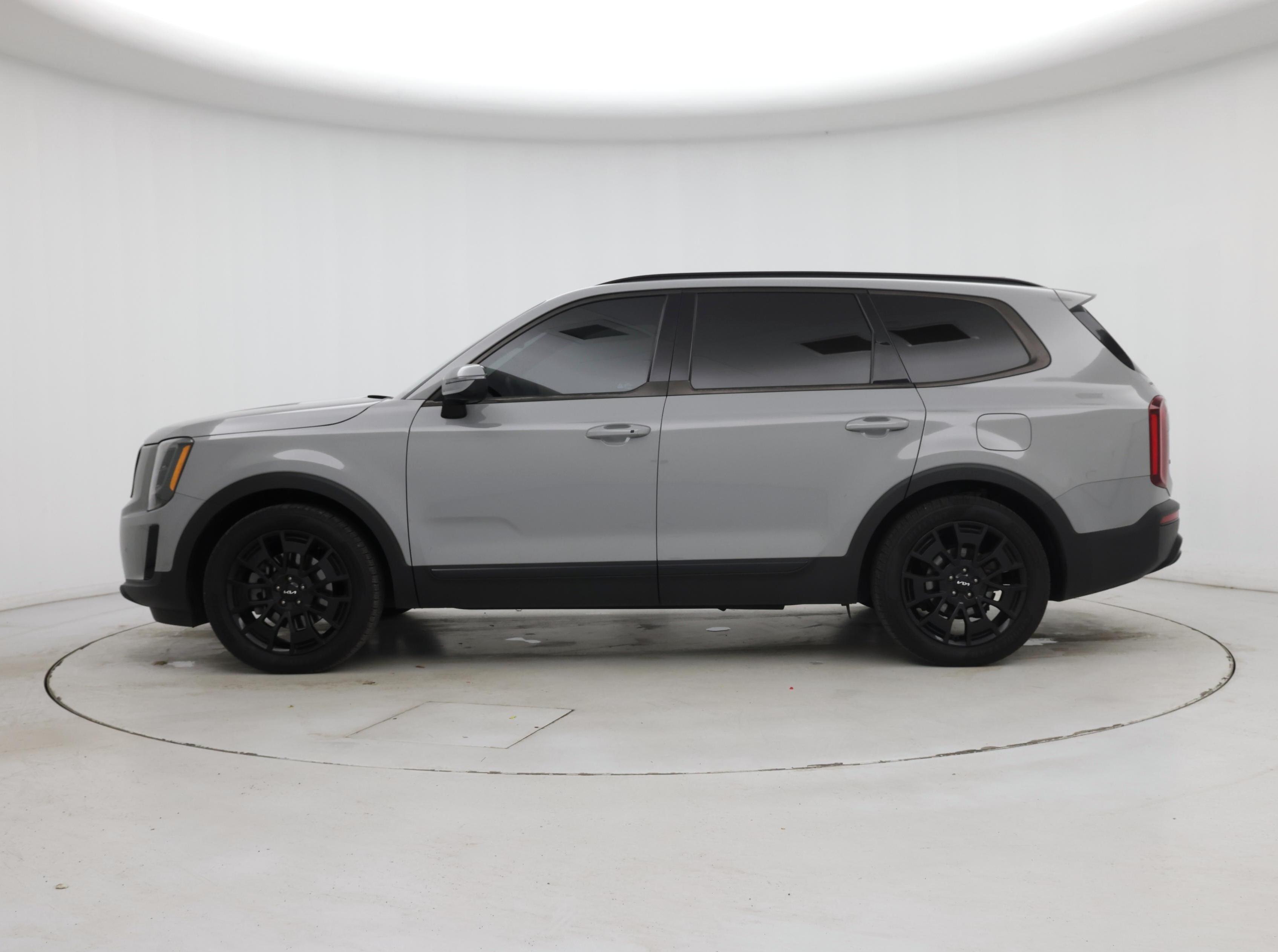 Thumbnail: 2022 Kia Telluride - 3