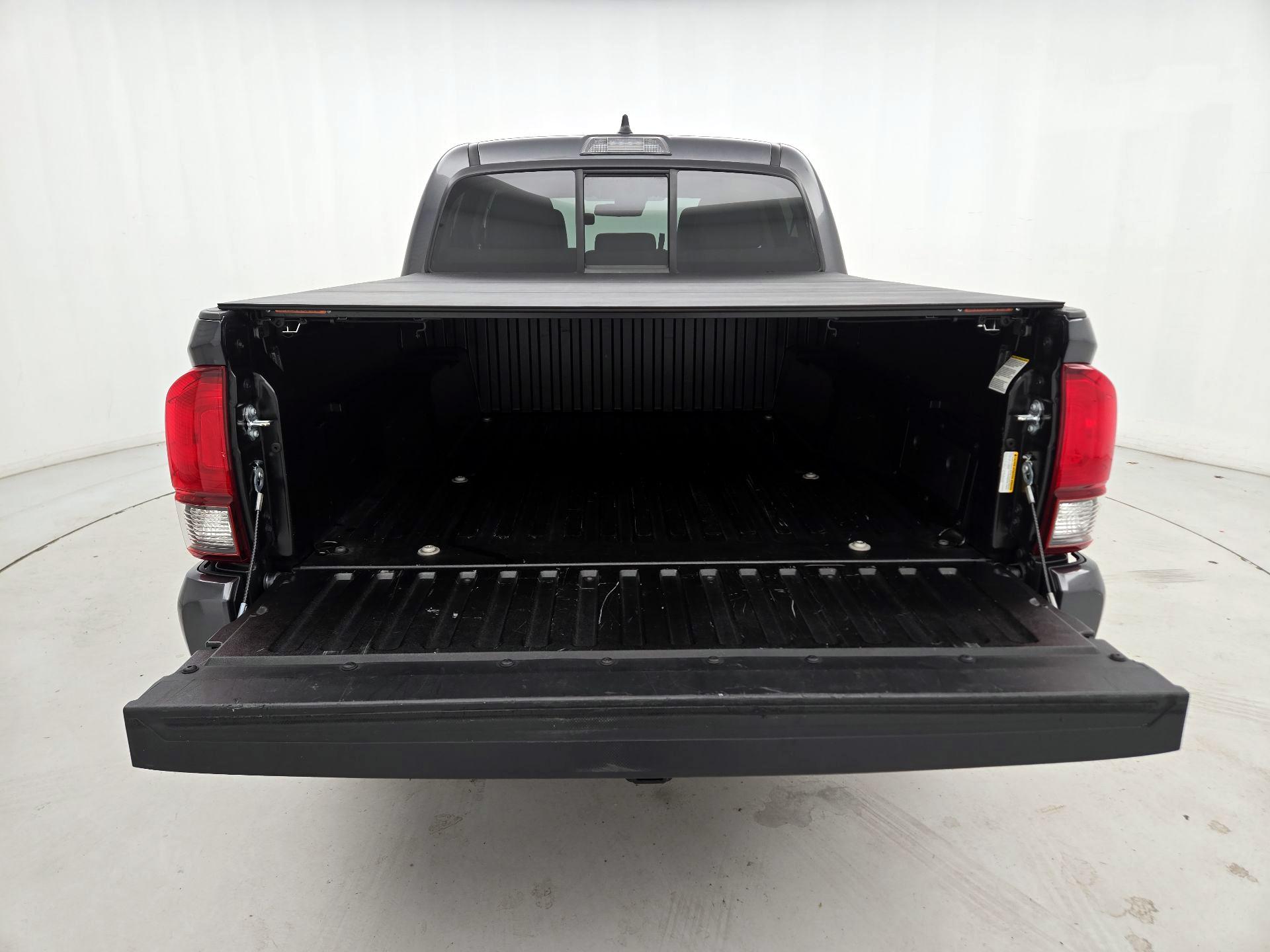 Thumbnail: 2023 Toyota Tacoma - 20