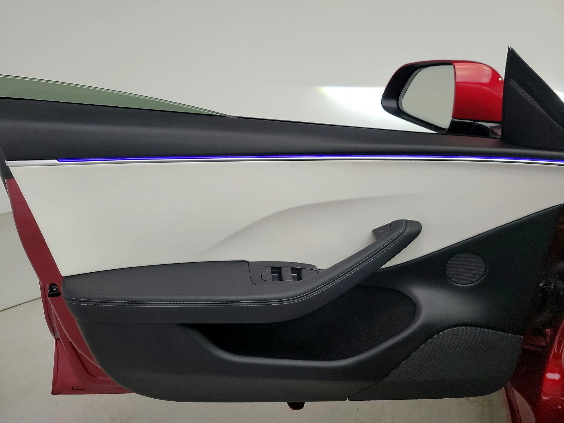 Thumbnail: 2024 Tesla Model 3 - 12