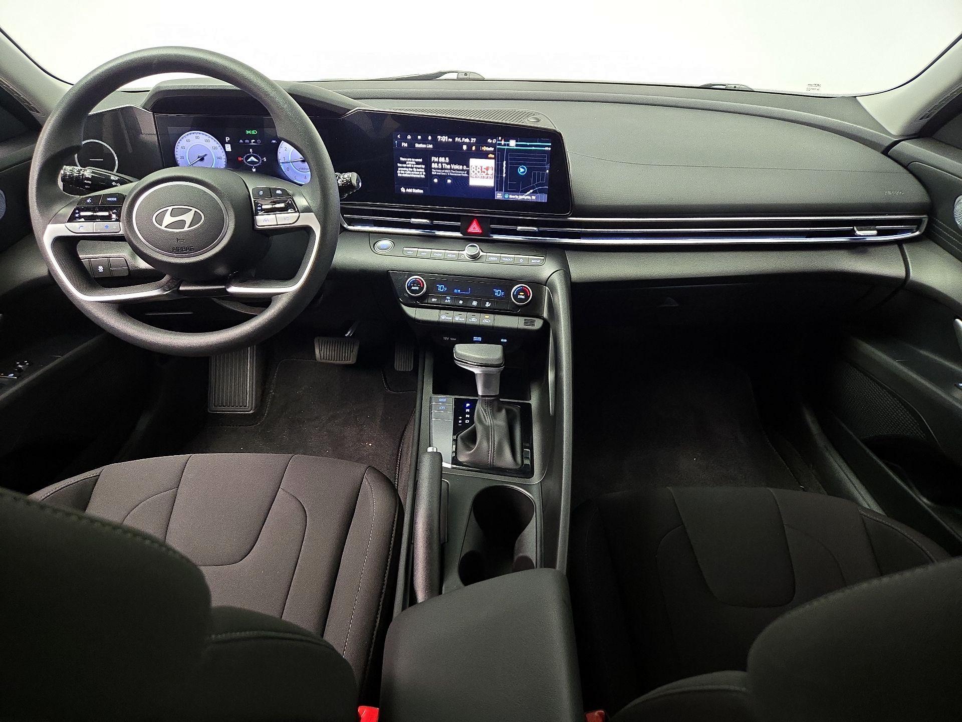 Thumbnail: 2024 Hyundai Elantra - 9