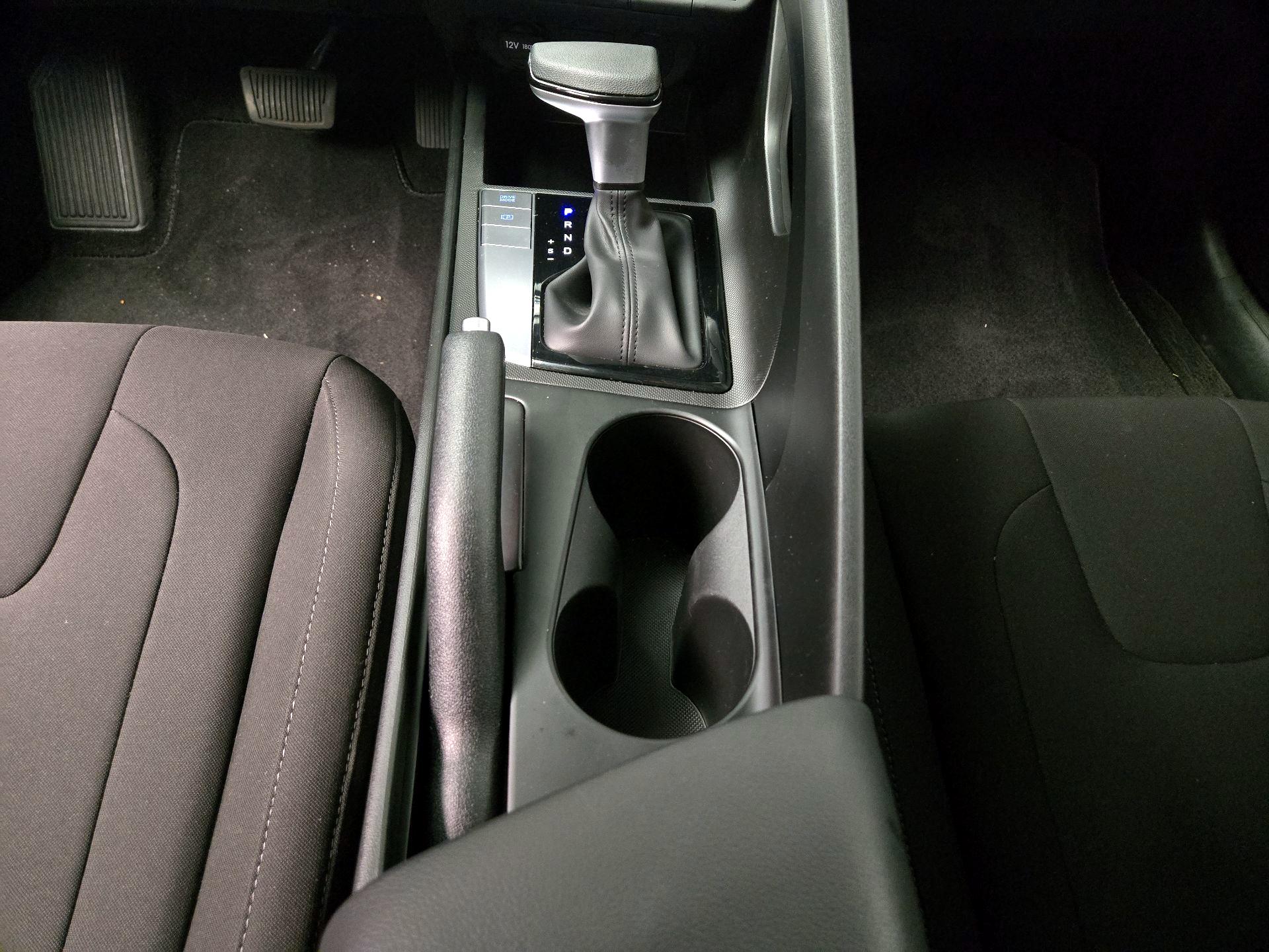 Thumbnail: 2024 Hyundai Elantra - 17