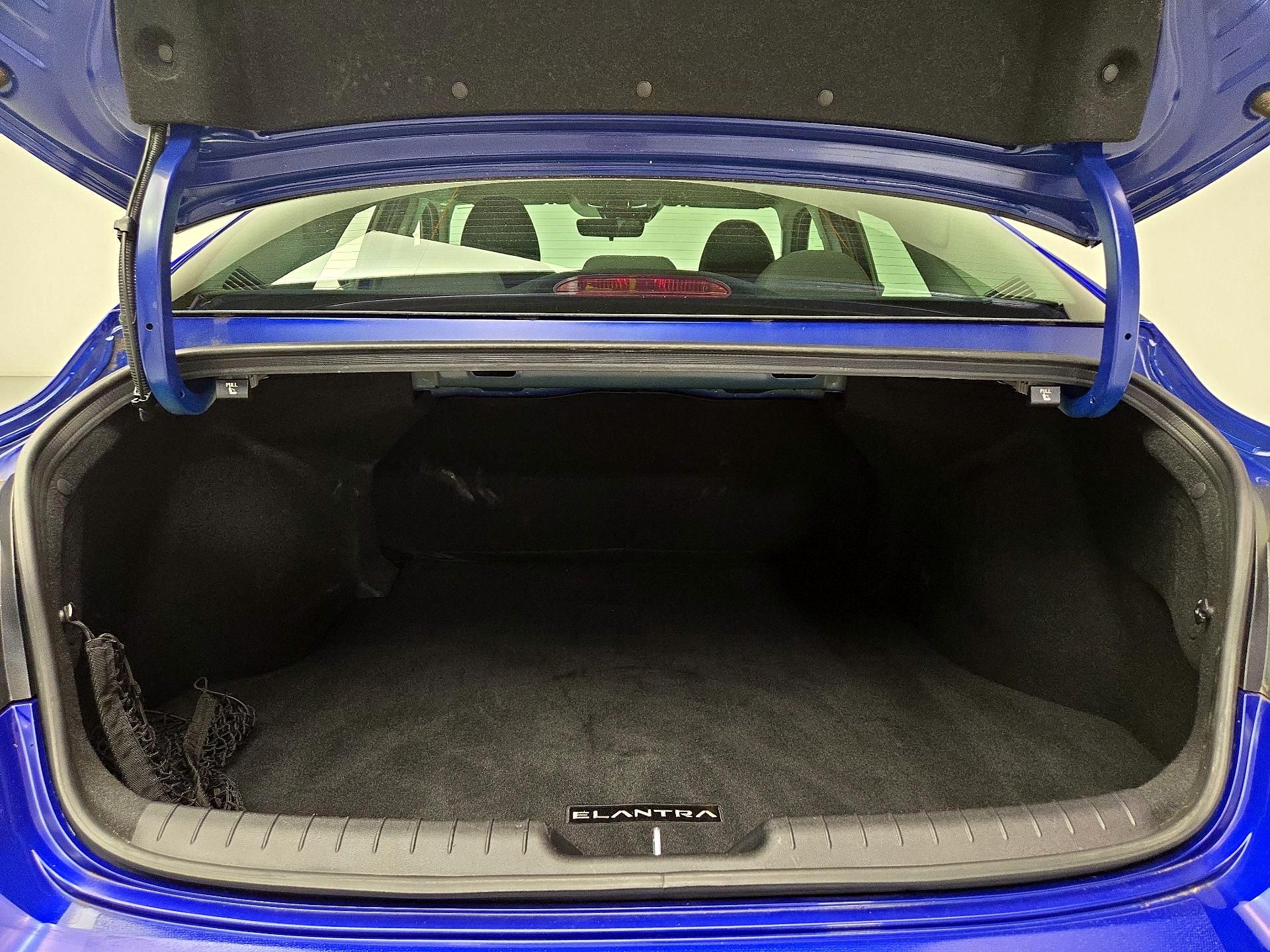 Thumbnail: 2024 Hyundai Elantra - 20