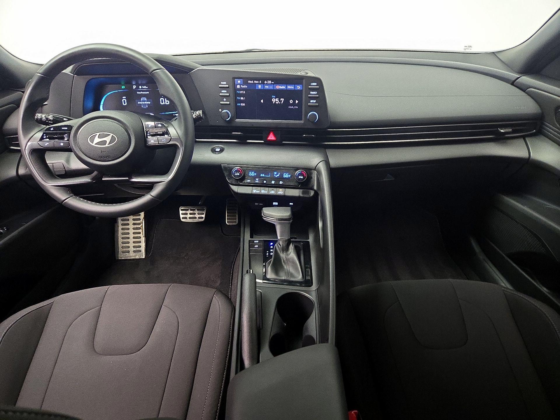 Thumbnail: 2025 Hyundai Elantra - 9