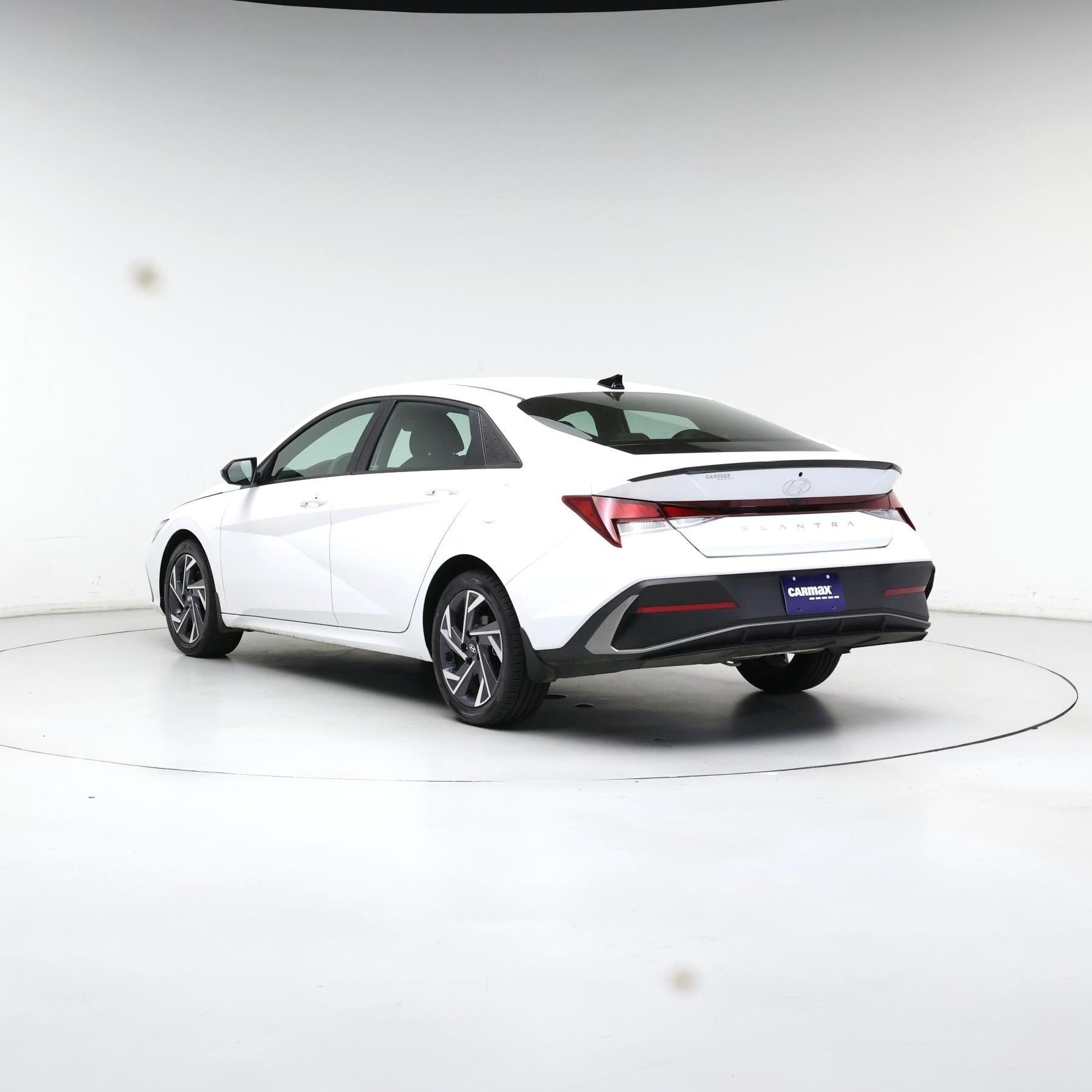 Thumbnail: 2025 Hyundai Elantra - 2