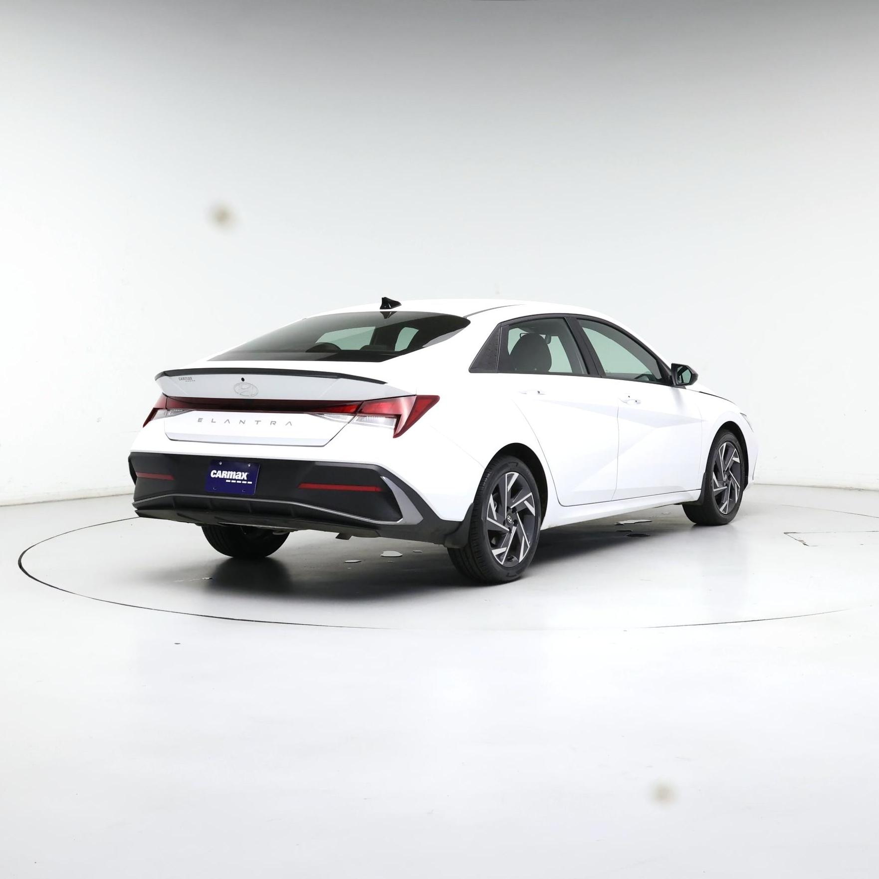 Thumbnail: 2025 Hyundai Elantra - 8