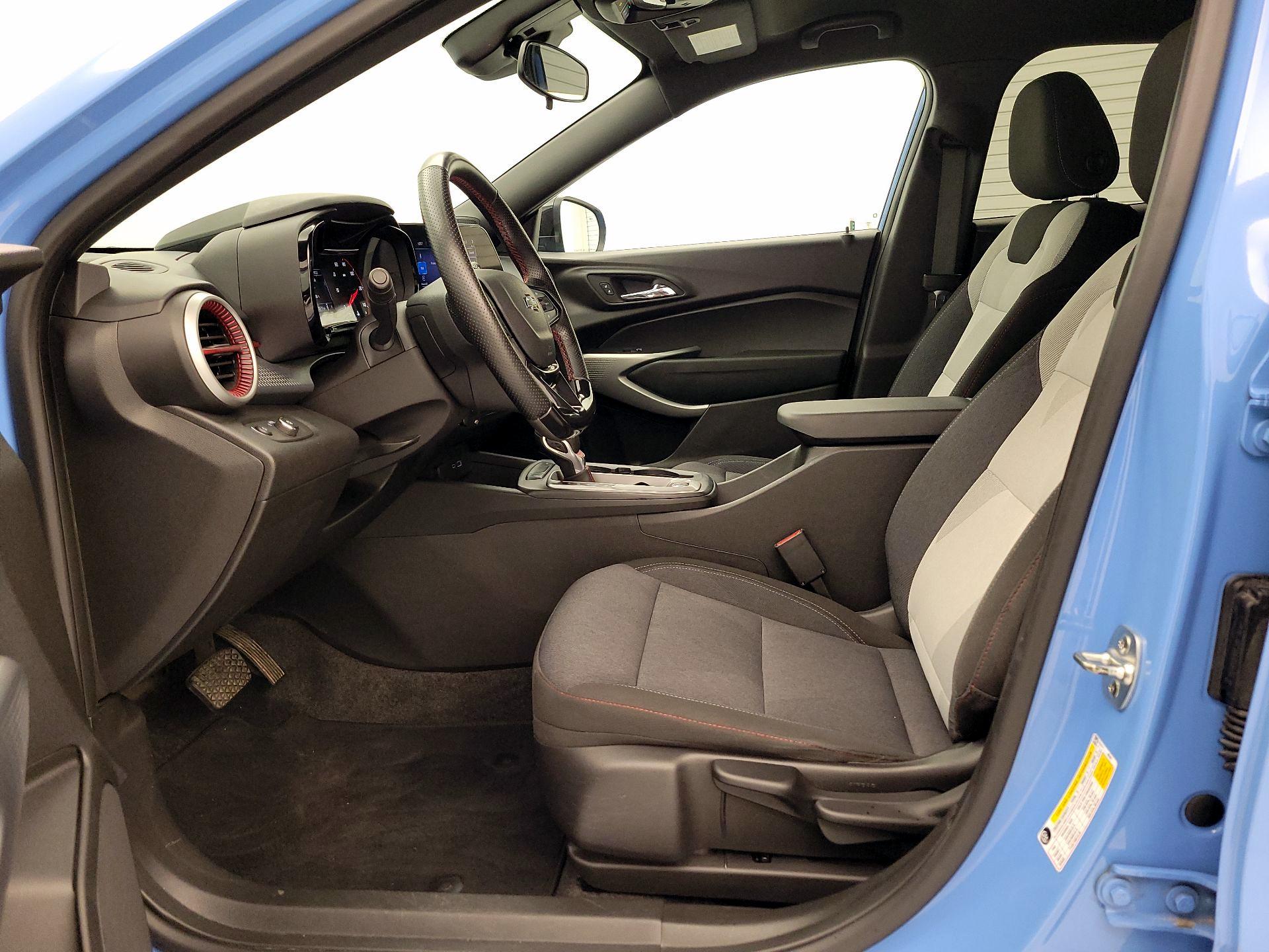 Thumbnail: 2024 Chevrolet Trax - 11