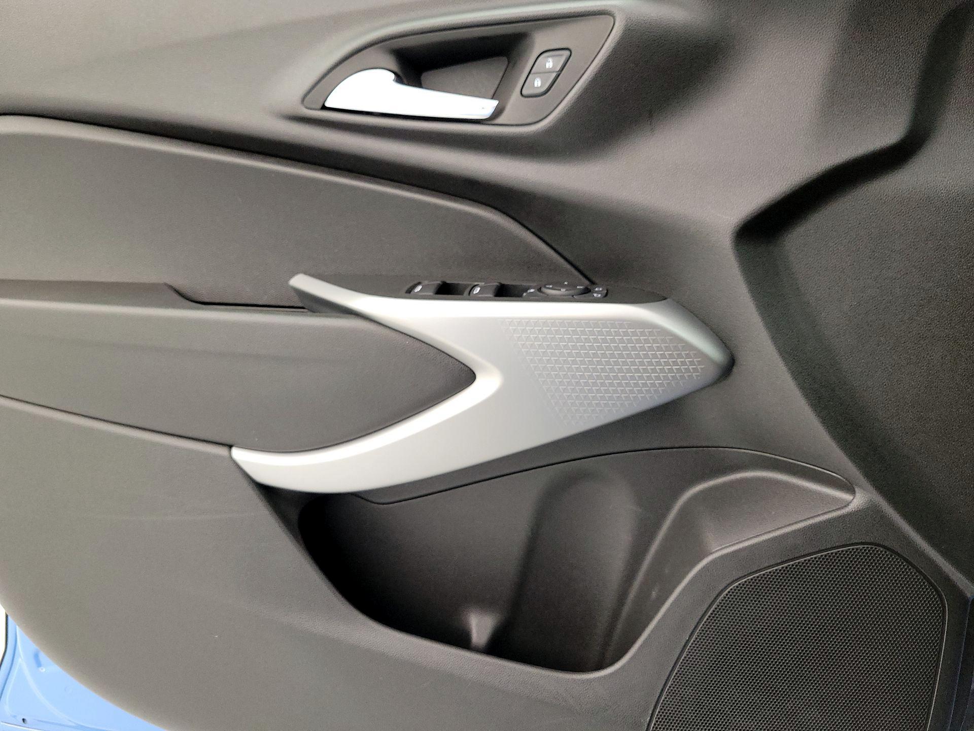 Thumbnail: 2024 Chevrolet Trax - 12